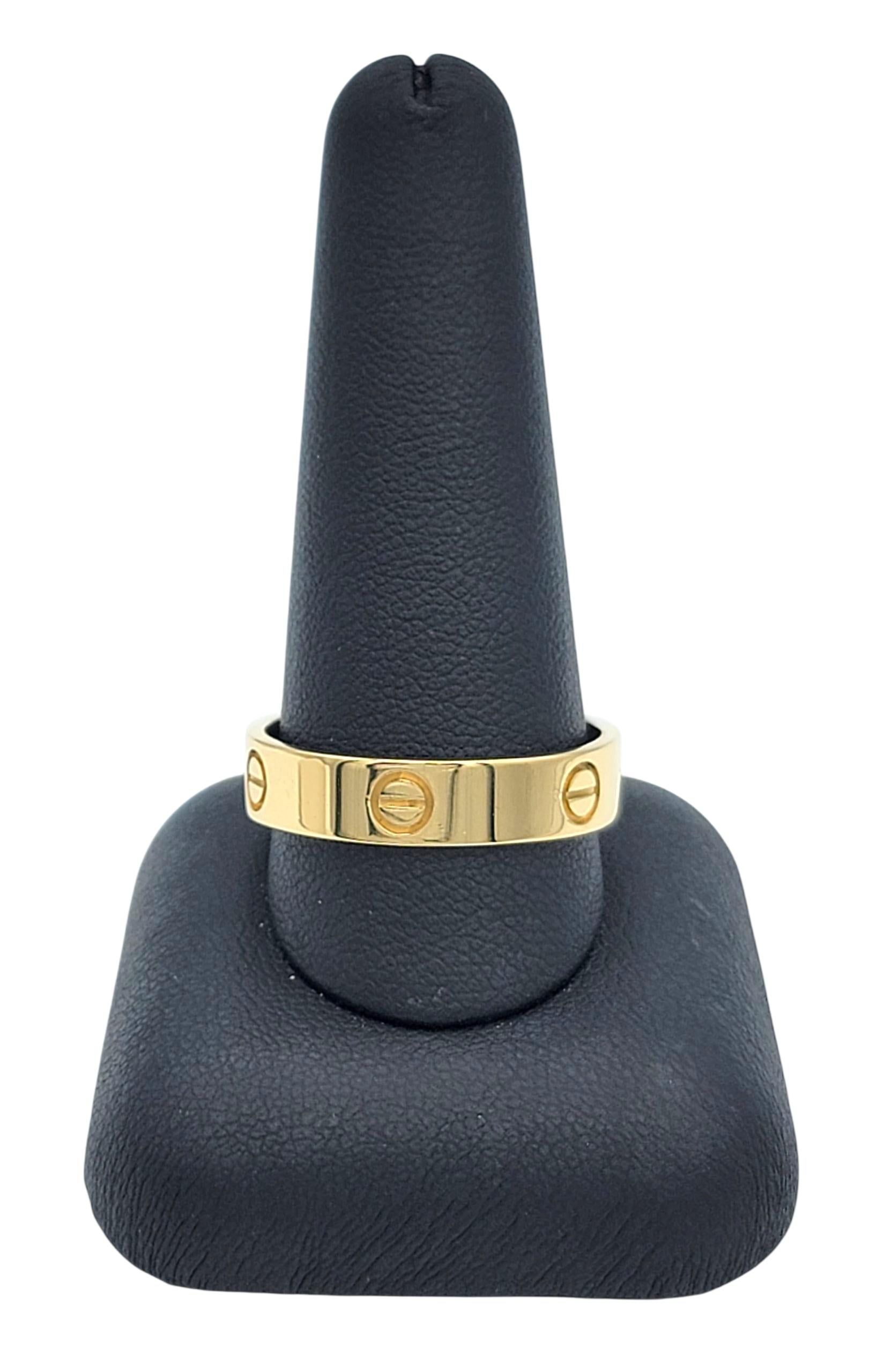 Anello Cartier Small Model Unisex Love Band in oro giallo 18 carati, misura 68 in vendita 4