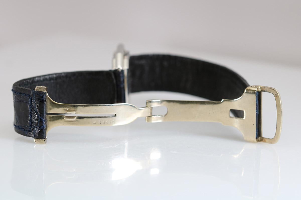 Cartier Small Platinum Ceinture Ladies Wristwatch, circa 1975 In Excellent Condition In Miami Beach, FL