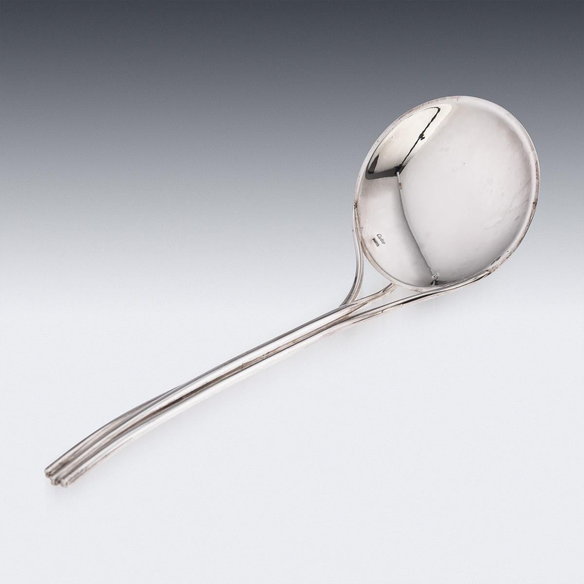 20th Century Cartier Solid Silver & Glass Caviar Bowl & Serving Spoon Set, с.1990 For Sale