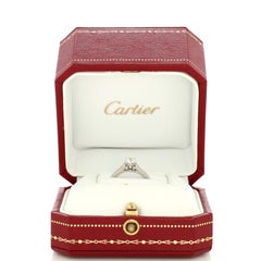Anello Cartier Solitario 1895 in platino con diamante RBC G/VVS1 e Pave Dia