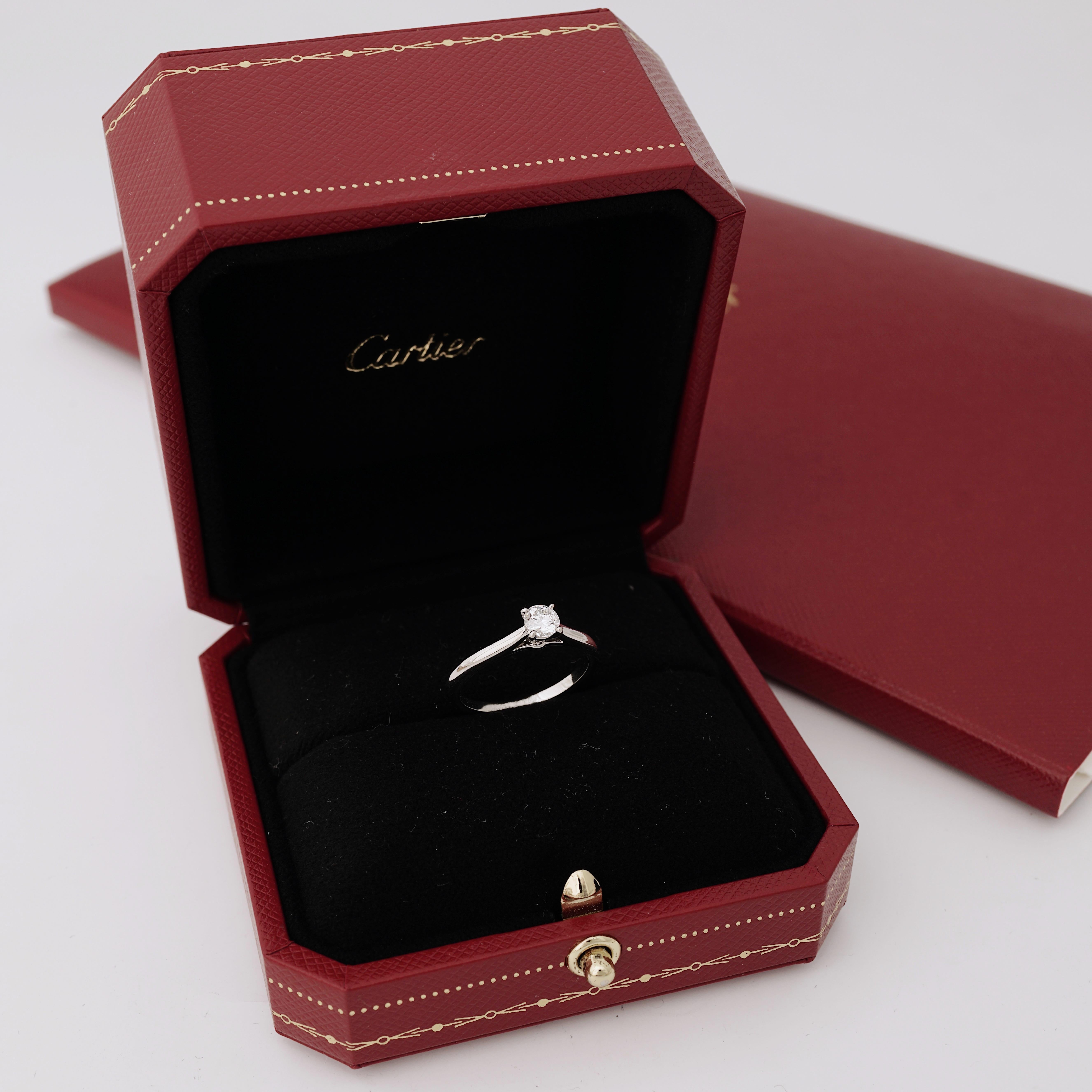 De las mujeres Cartier, Solitario 1895 Anillo de diamantes talla redonda GIA 0,30 quilates E/VS1