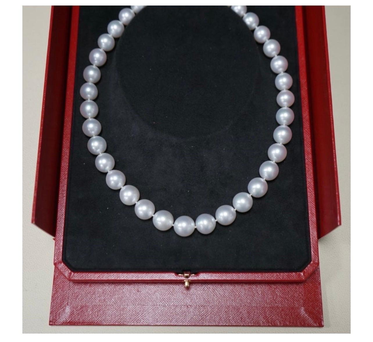 Cartier South Sea Cultured Pearl Necklace with Diamond Clasp+ Original Receipt  In Excellent Condition For Sale In New York, NY