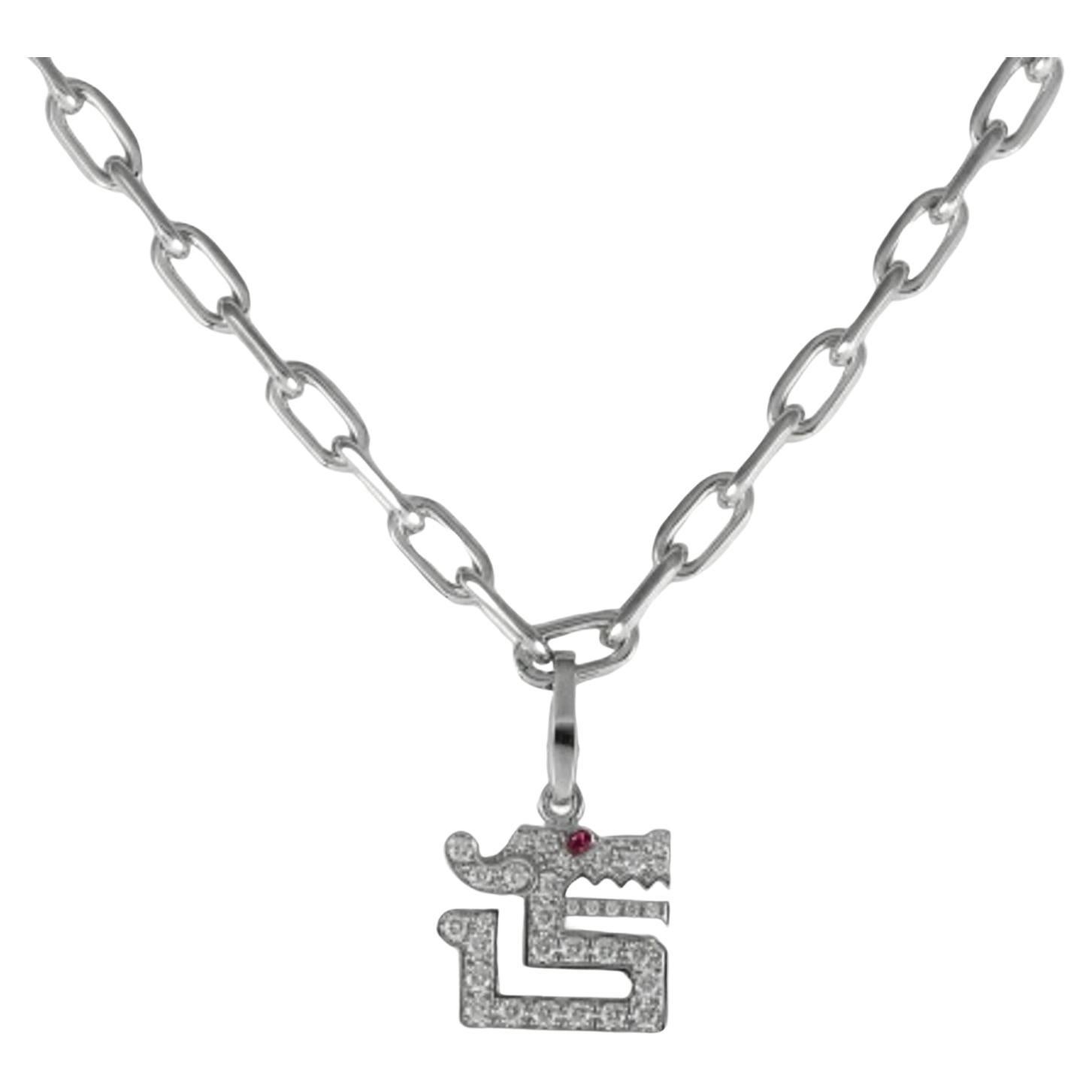 Cartier, collier pendentif Spartacus à motif dragon en or blanc 18 carats en vente