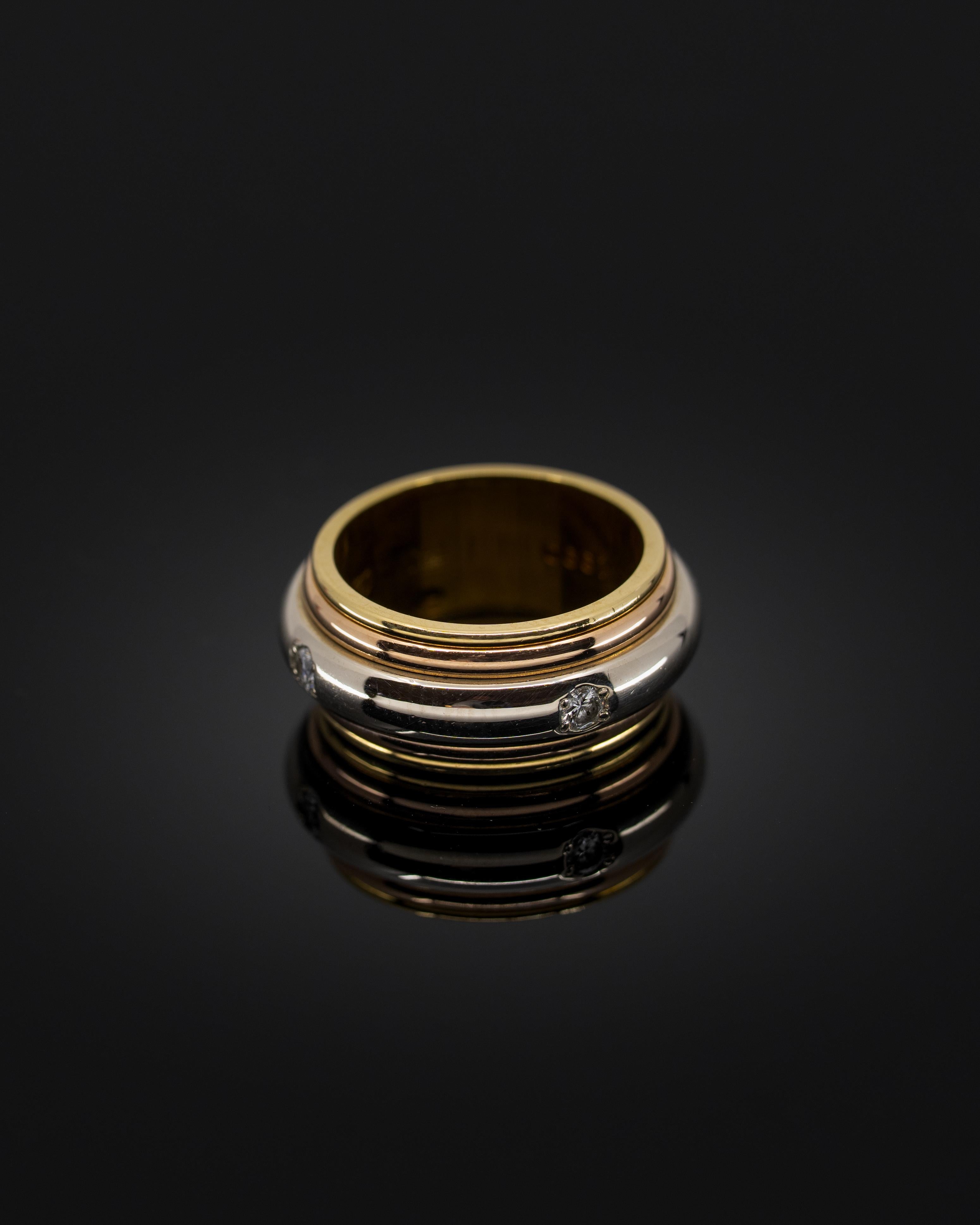 Women's or Men's Cartier Spinner ring band For Sale
