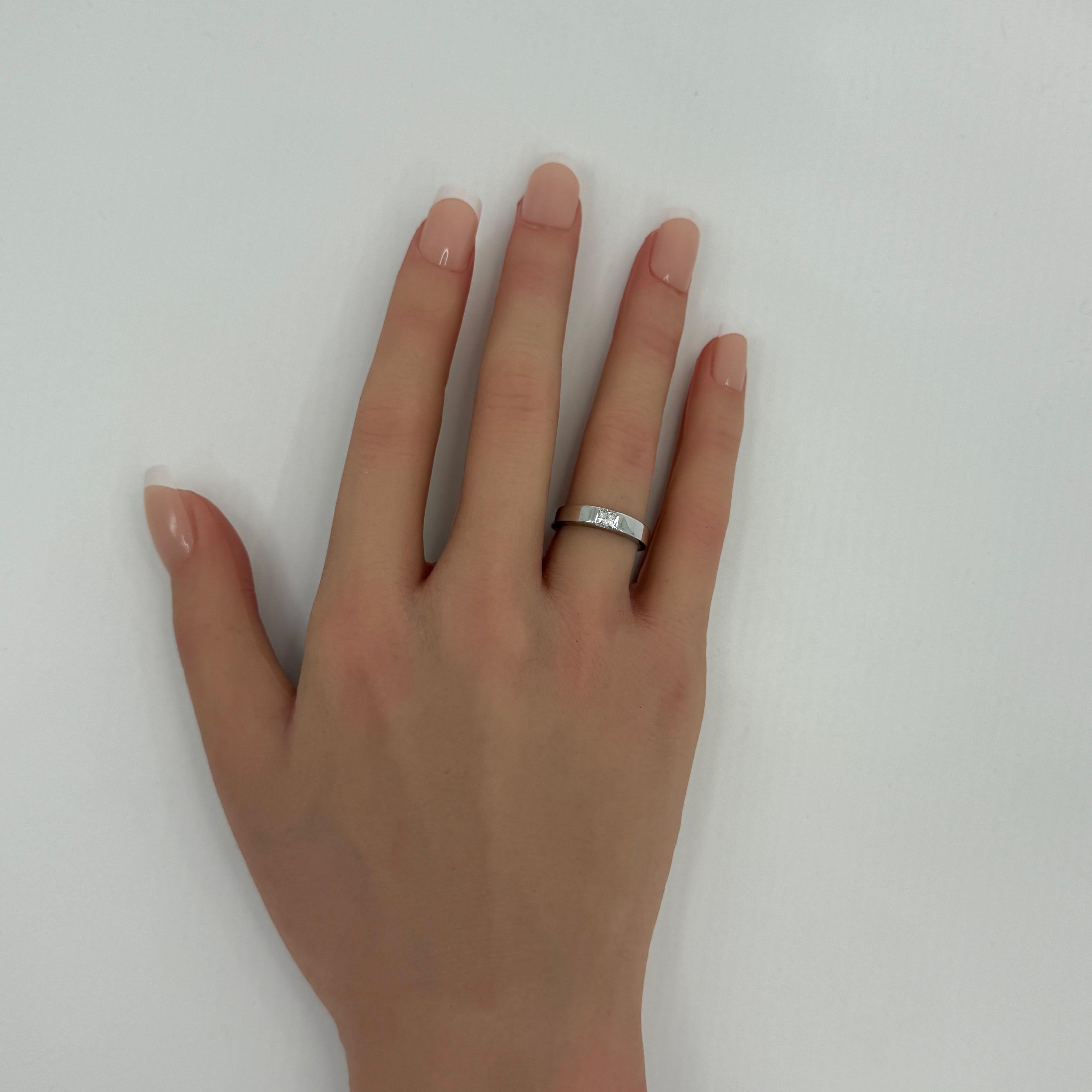 Women's or Men's Cartier Square Princess Cut 0.25ct Diamond 18k White Gold Solitaire Band Ring 50 For Sale