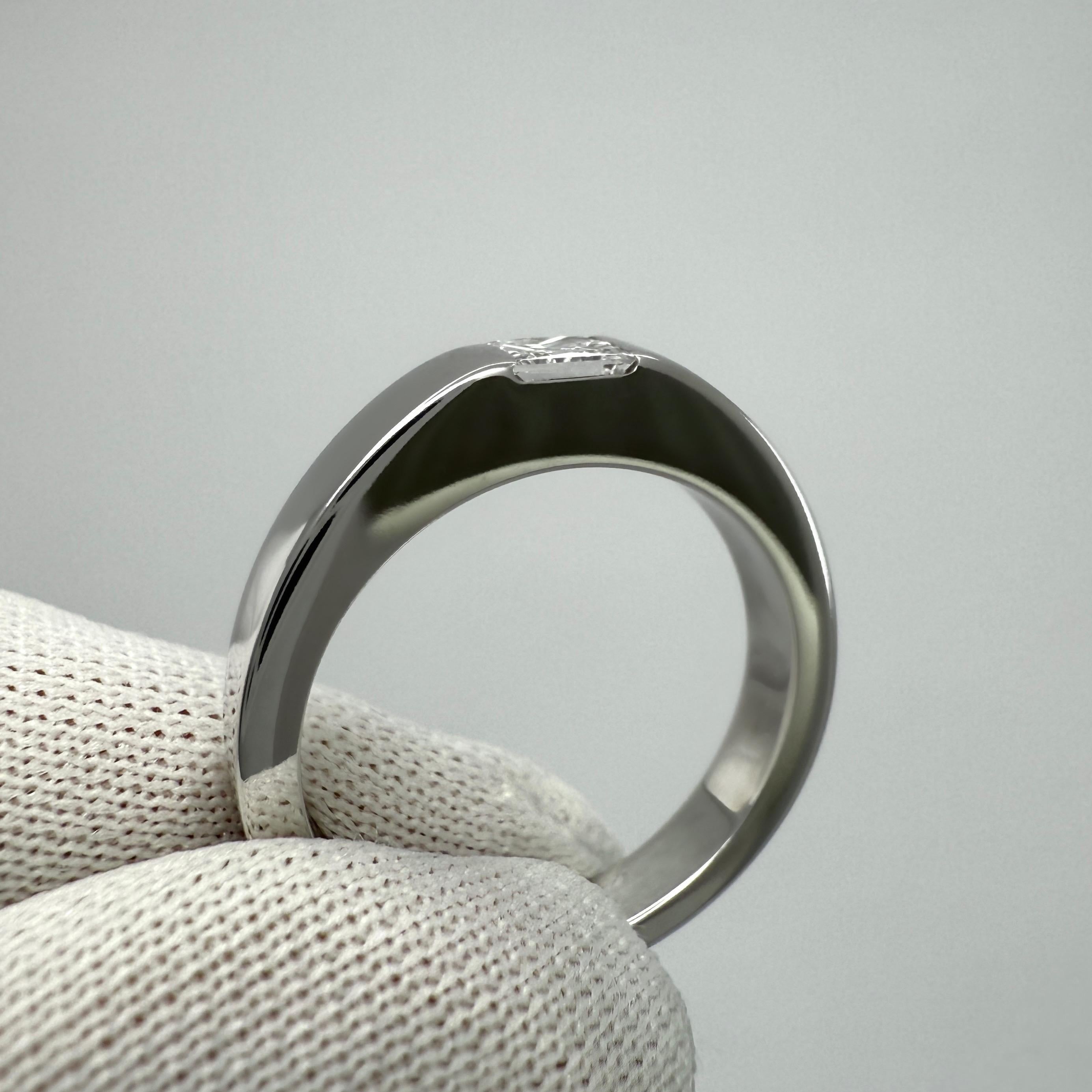 Cartier Square Princess Cut 0.25ct Diamond 18k White Gold Solitaire Band Ring 50 For Sale 2