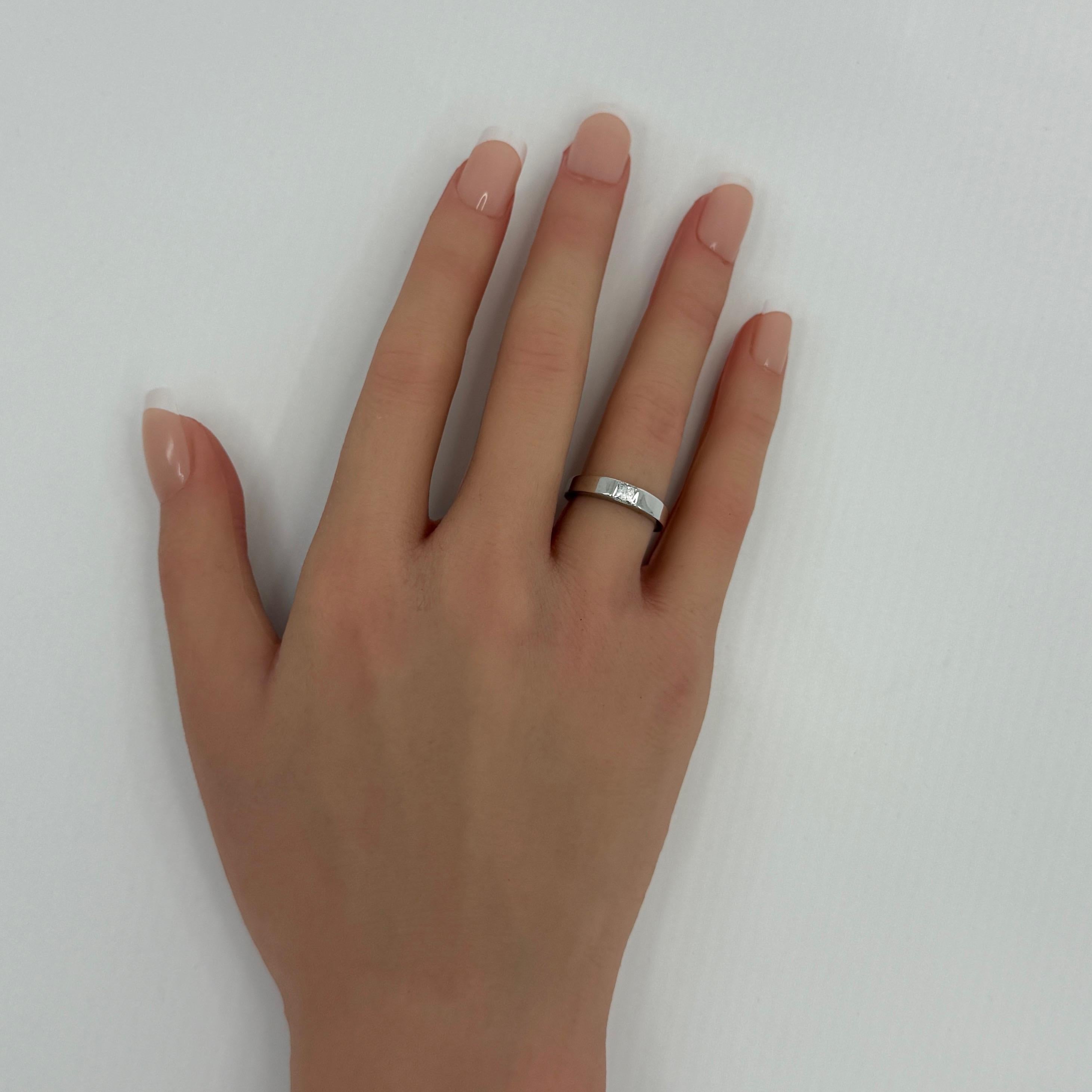 Cartier Square Princess Cut 0.25ct Diamond 18k White Gold Solitaire Band Ring 50 For Sale 5