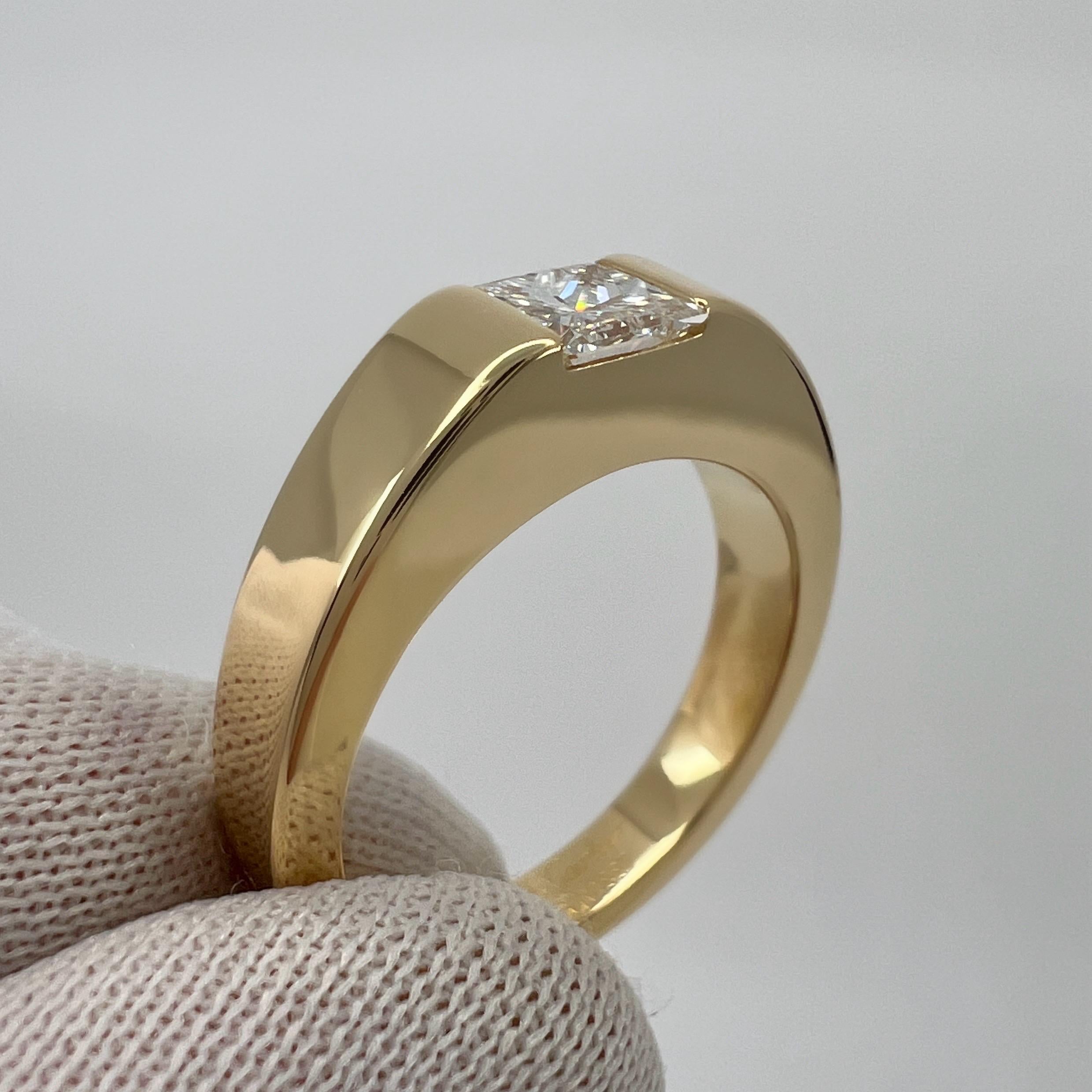 Cartier Square Princesse 0.45ct Diamond 18k Yellow Gold Solitaire Band Ring  en vente 1