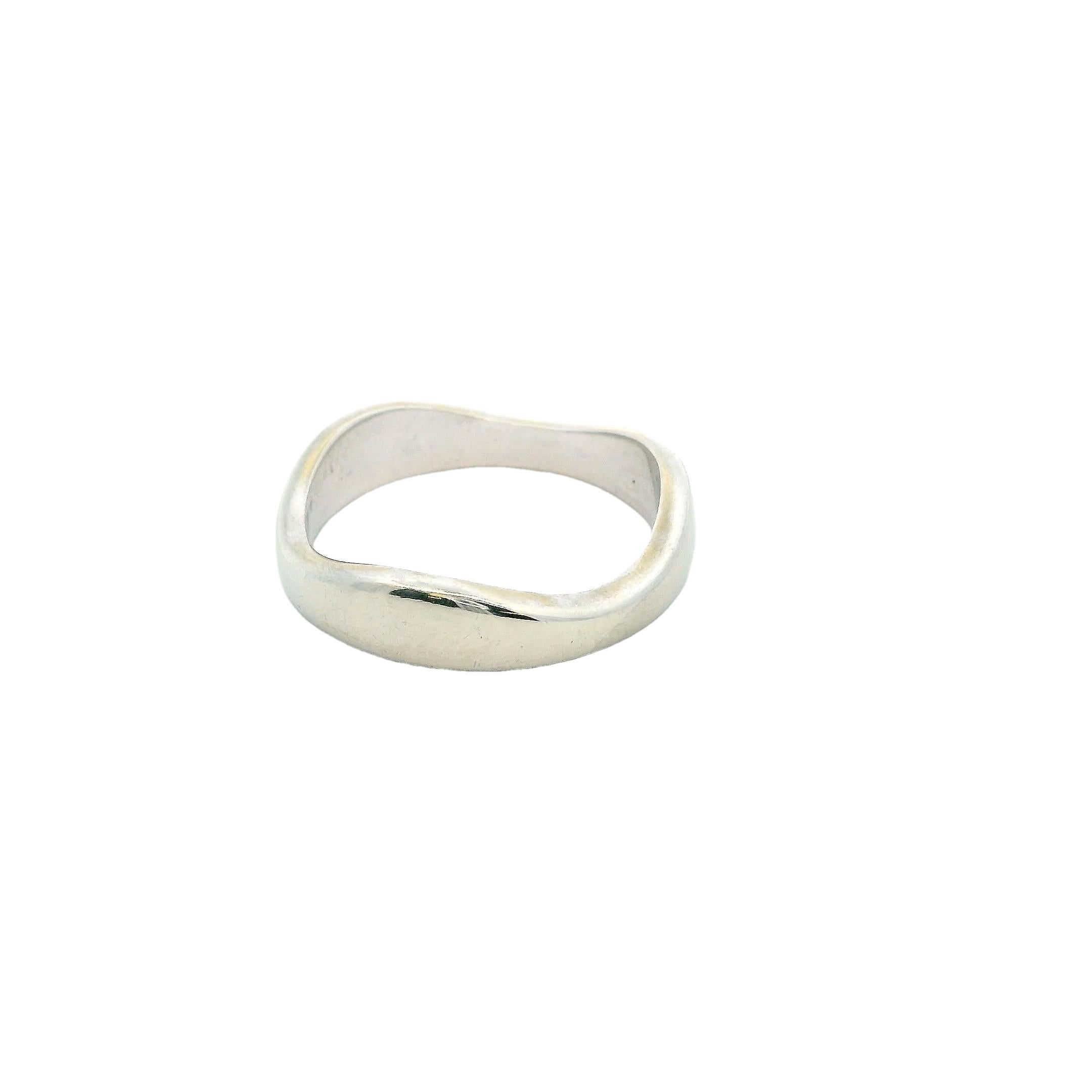 Women's or Men's Cartier Squiggle 18K White Gold Ring For Sale