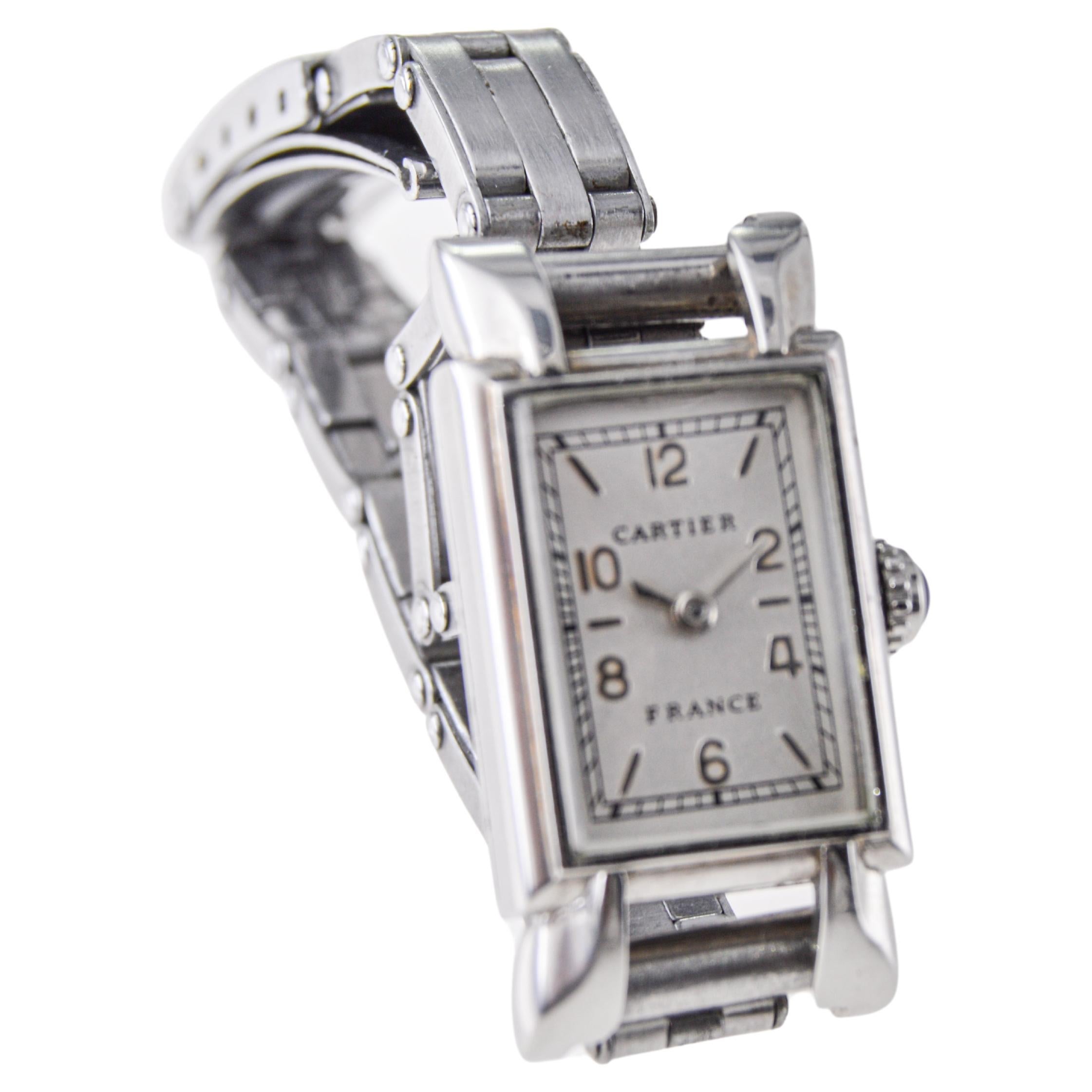 Cartier Stahl Art Deco Damenuhr 1940er Jahre mit Original Gay Freres Armband 1
