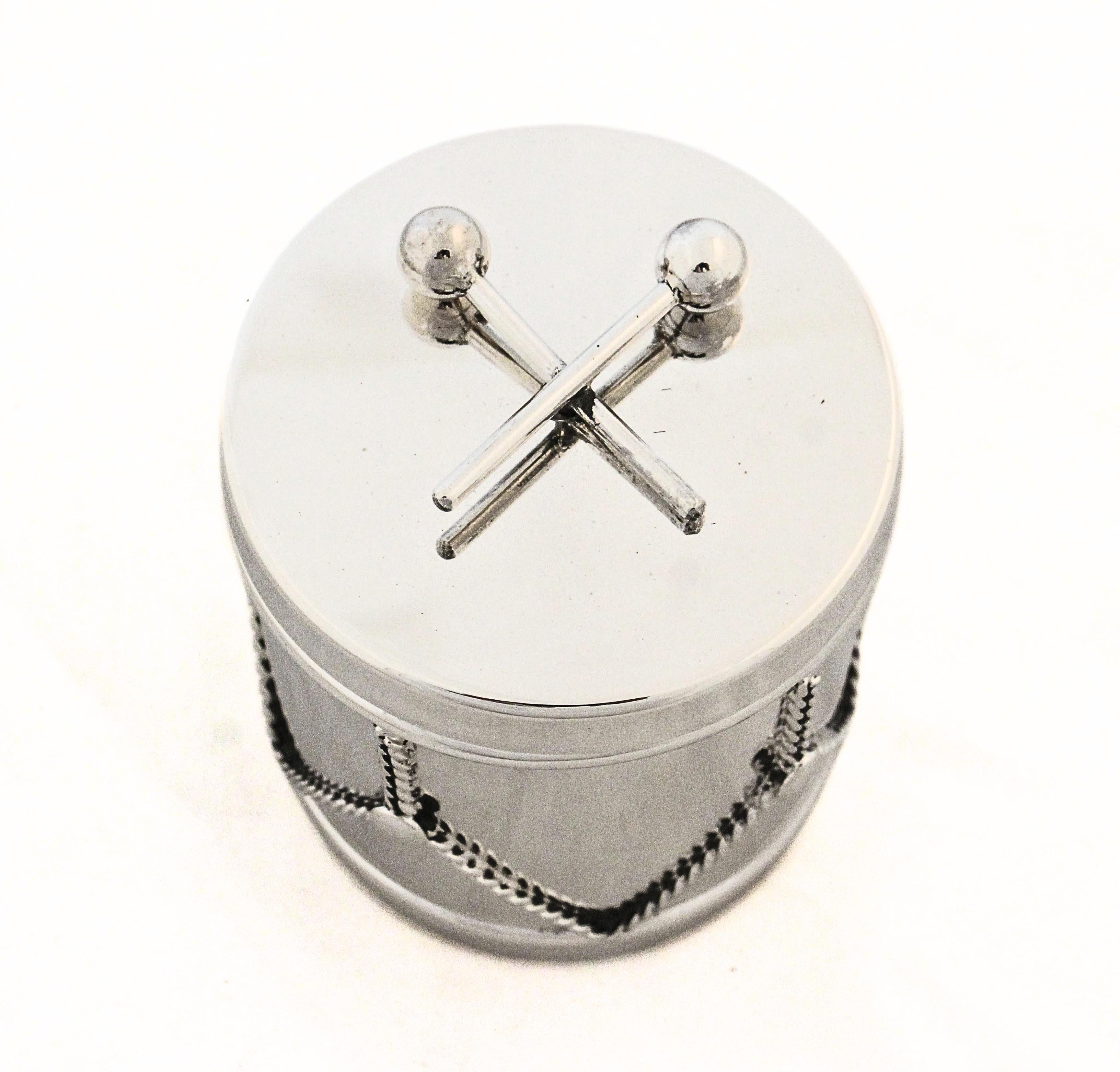 Cartier Sterling Silber Trommel Krug (amerikanisch) im Angebot