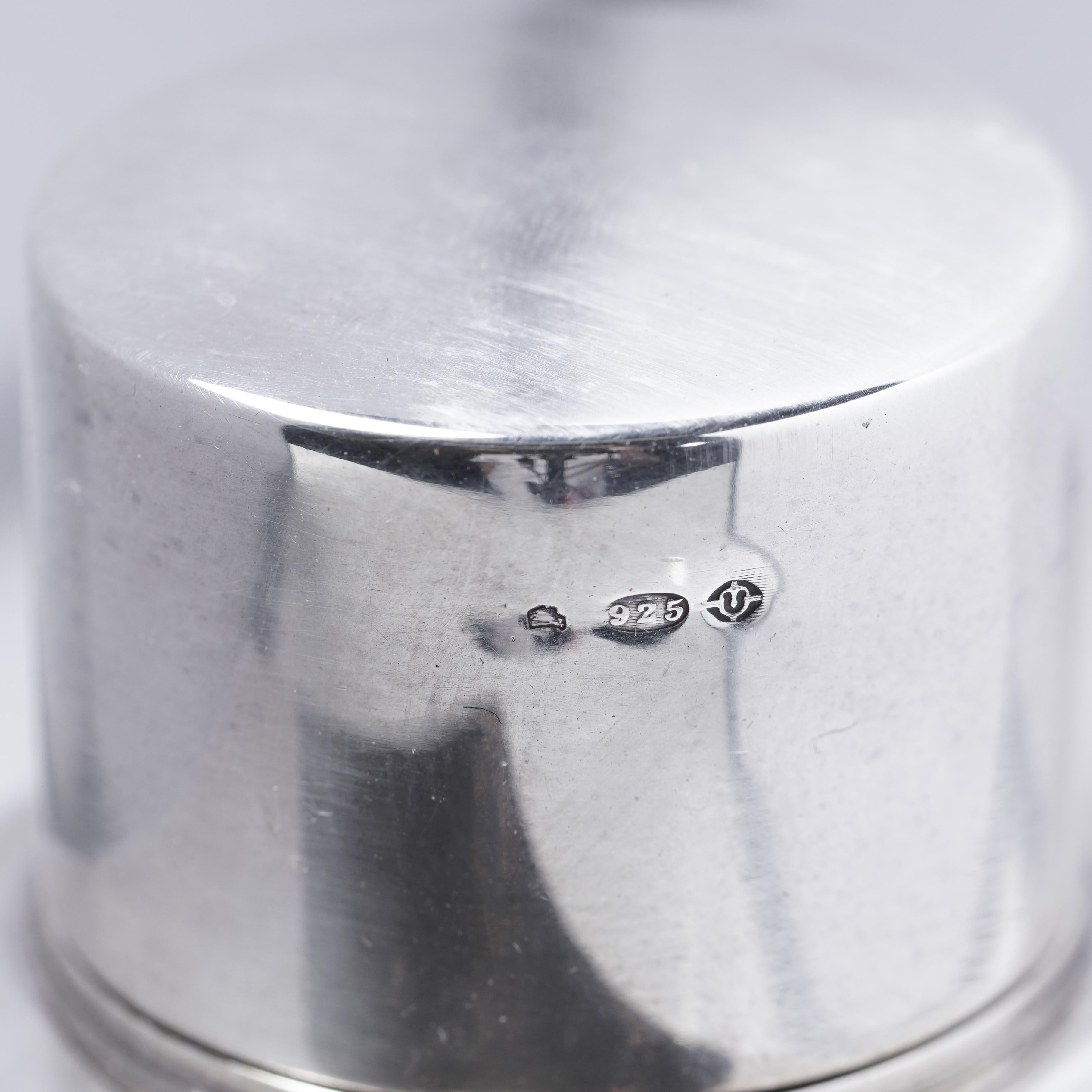 Vanity Case en cuir ajusté pour homme de Cartier en argent Sterling en vente 5