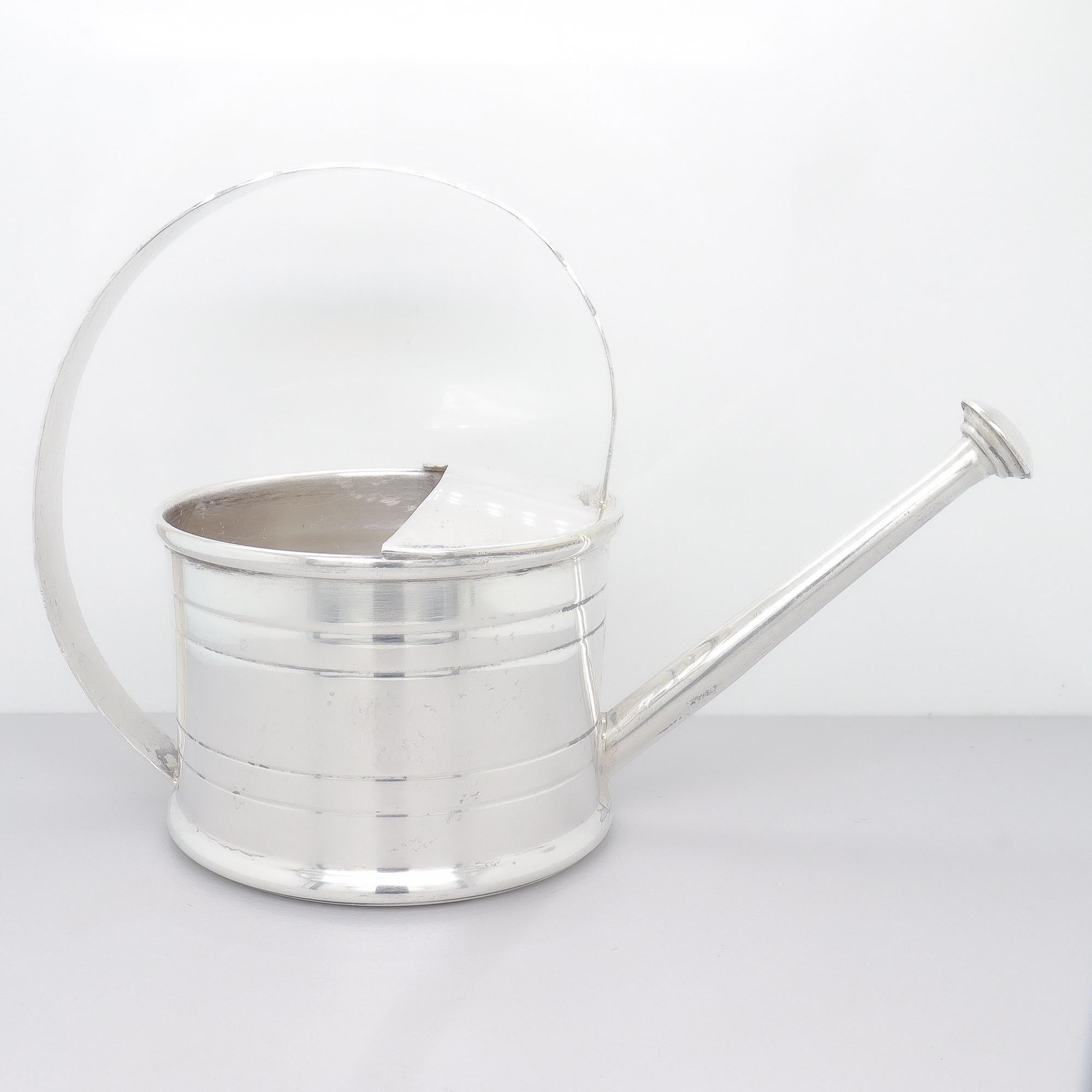 Cartier Sterling Silver Martini Cocktail Figural Watering Can Vermouth Dropper In Good Condition For Sale In Philadelphia, PA