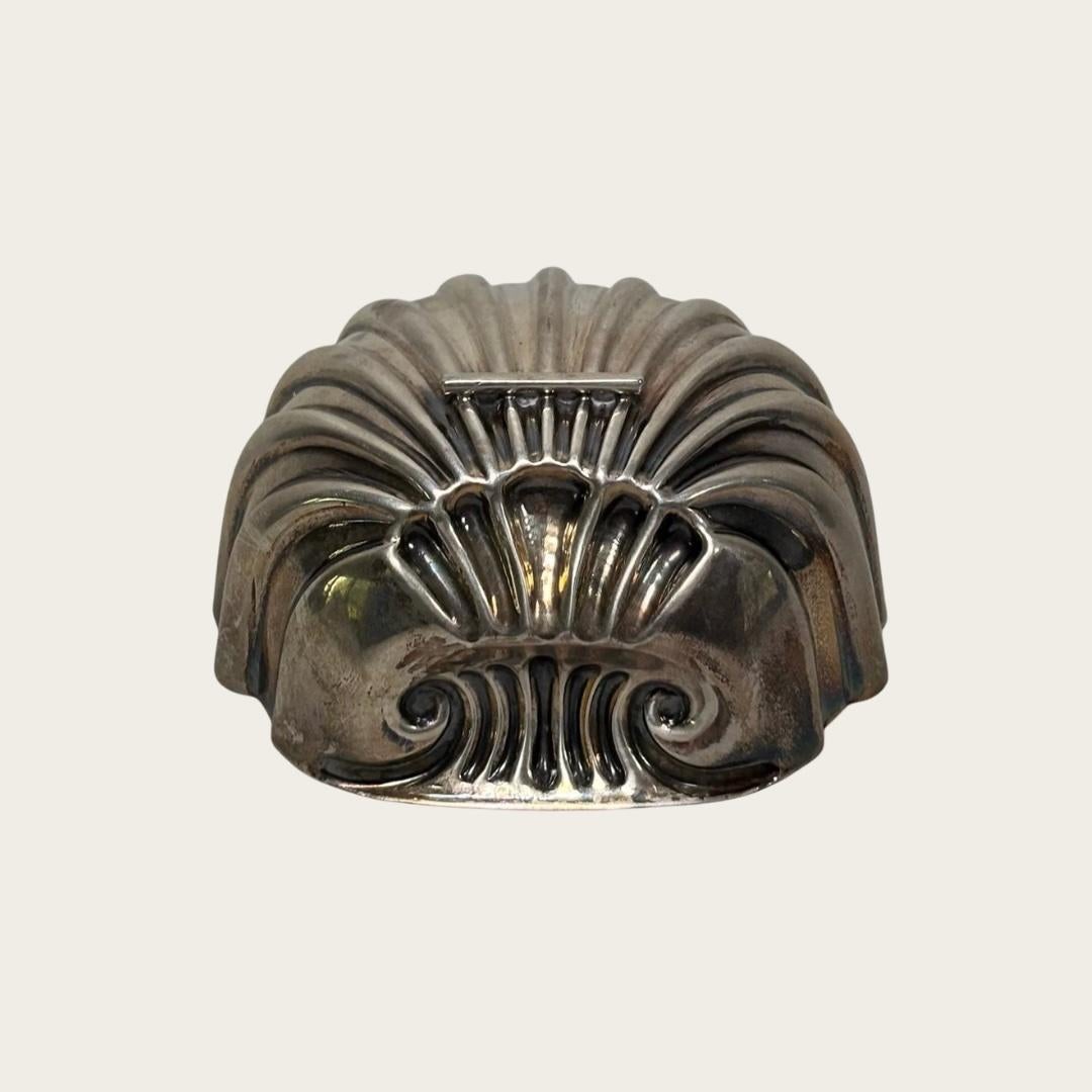 Cartier Sterling Silber Shell Form Schale im Zustand „Gut“ im Angebot in Brooklyn, NY