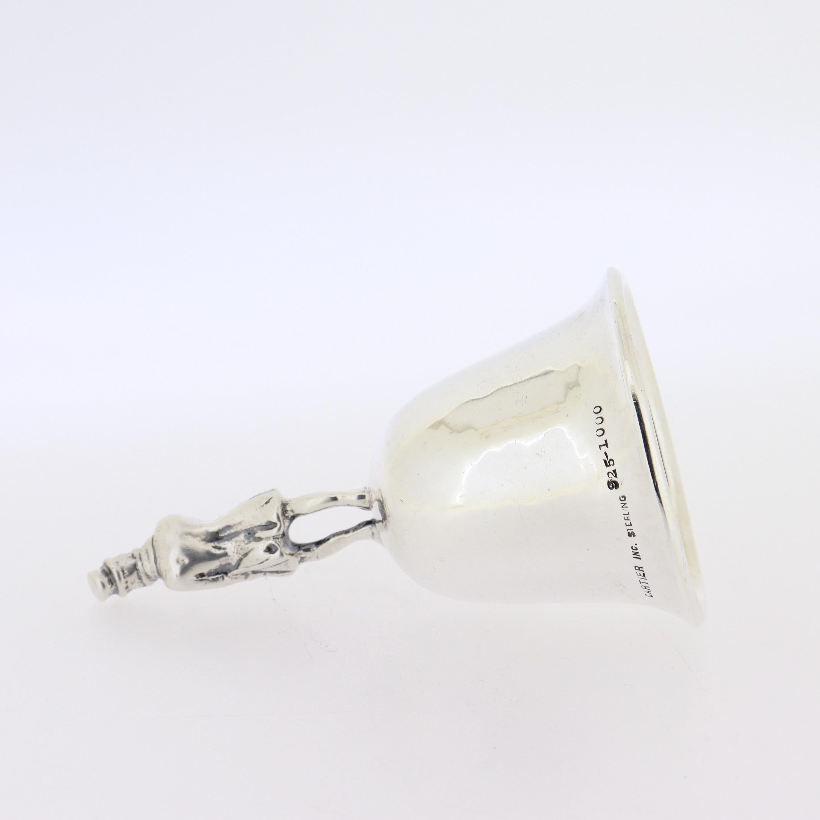 Campana de mesa Cartier de plata de ley con asa figurada en venta 6
