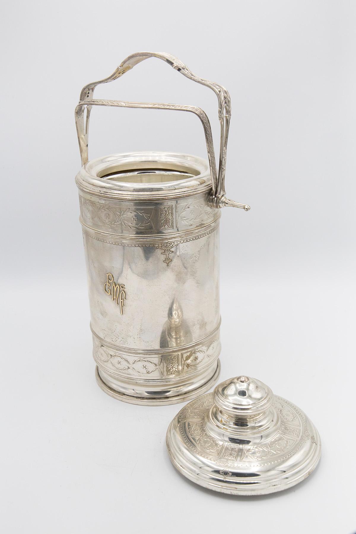 Termo Cartier de plata de ley, de marca Silver en venta