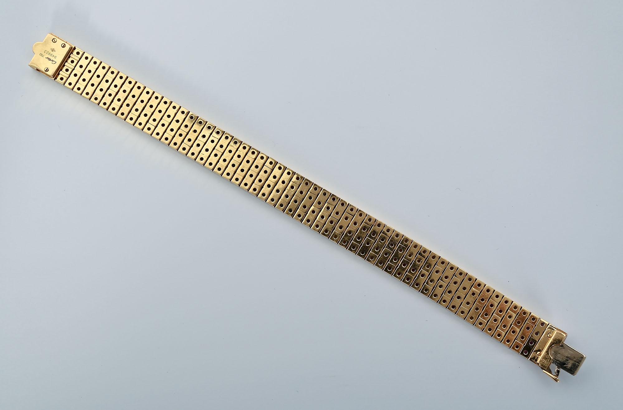 Cartier-Armband mit Diamanten und Saphiren (Moderne) im Angebot