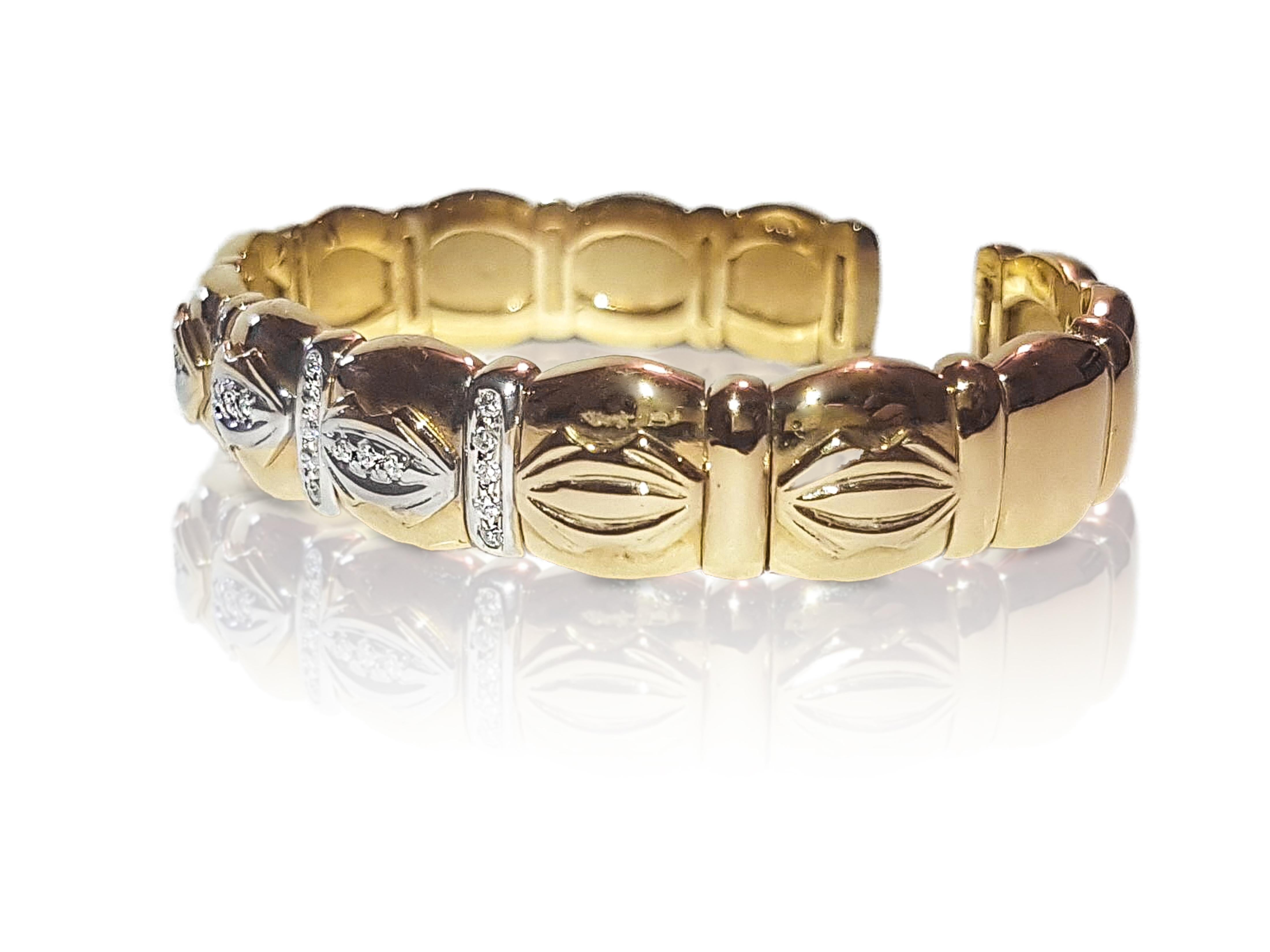 Dieses exquisite Armband aus strahlendem 14-karätigem Gelbgold enthält insgesamt 0,90 Karat runde Diamanten im Brillantschliff mit einer Reinheit von VS-SI und einer Farbe von G, die ihm ein fesselndes Funkeln und Brillanz verleihen. Jeder Diamant