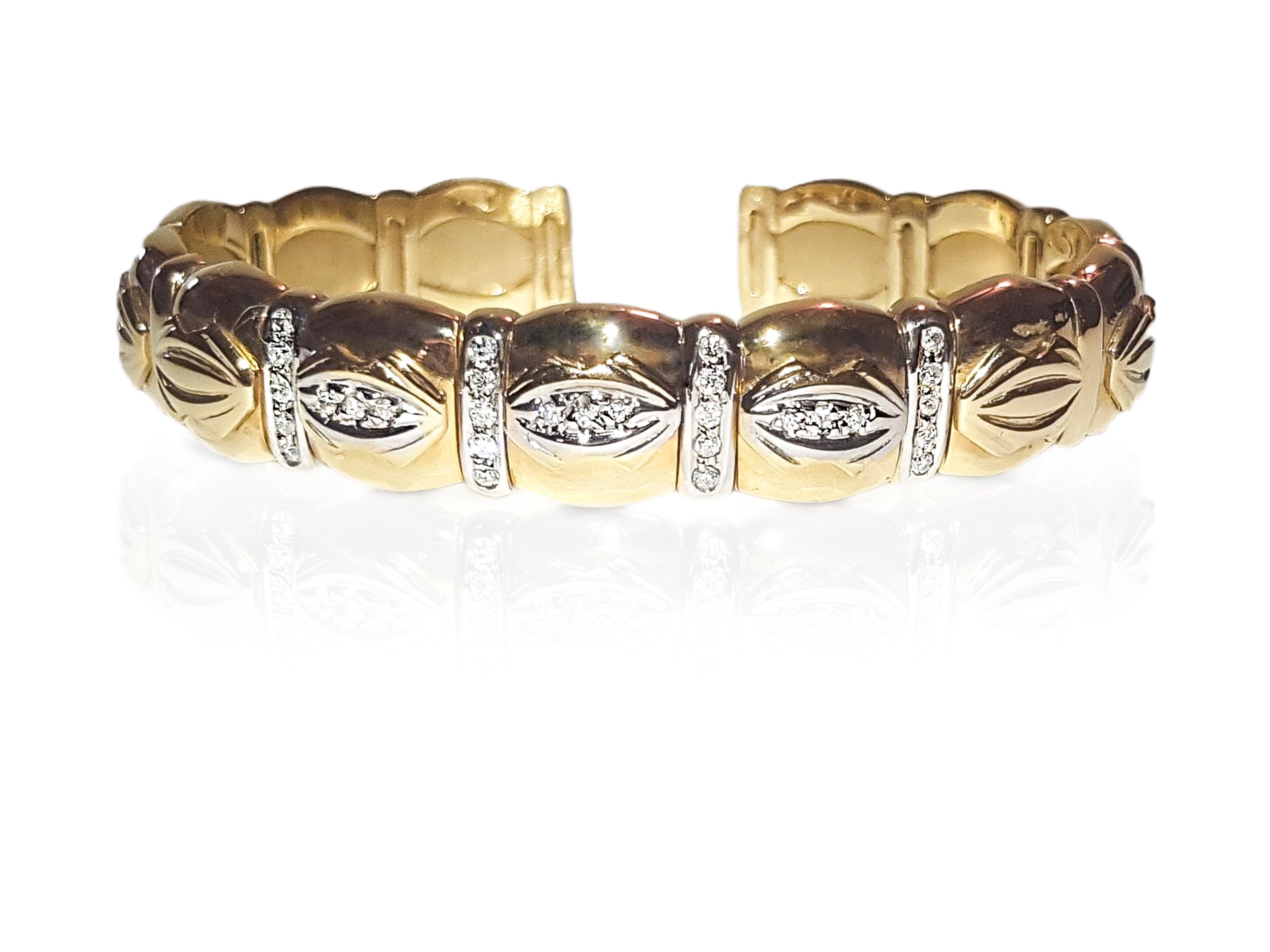 Dieses exquisite Armband aus strahlendem 14-karätigem Gelbgold enthält insgesamt 0,90 Karat runde Diamanten im Brillantschliff mit einer Reinheit von VS-SI und einer Farbe von G, die ihm ein fesselndes Funkeln und Brillanz verleihen. Jeder Diamant
