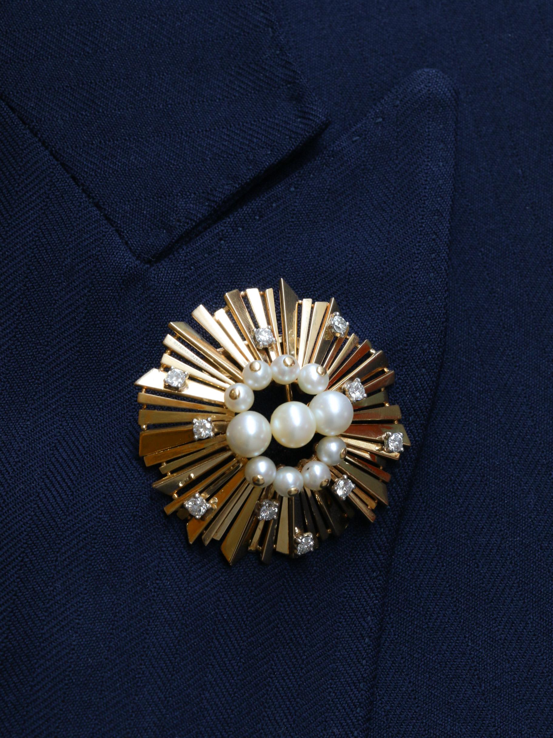 CARTIER sun brooch in gold and platinum set with pearls and diamonds  For Sale 1