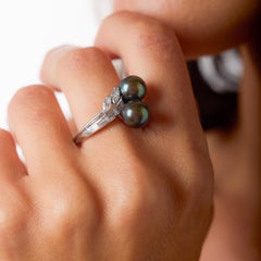 Bague de cocktail toi et moi en platine avec perles de Tahiti et diamants de Cartier
