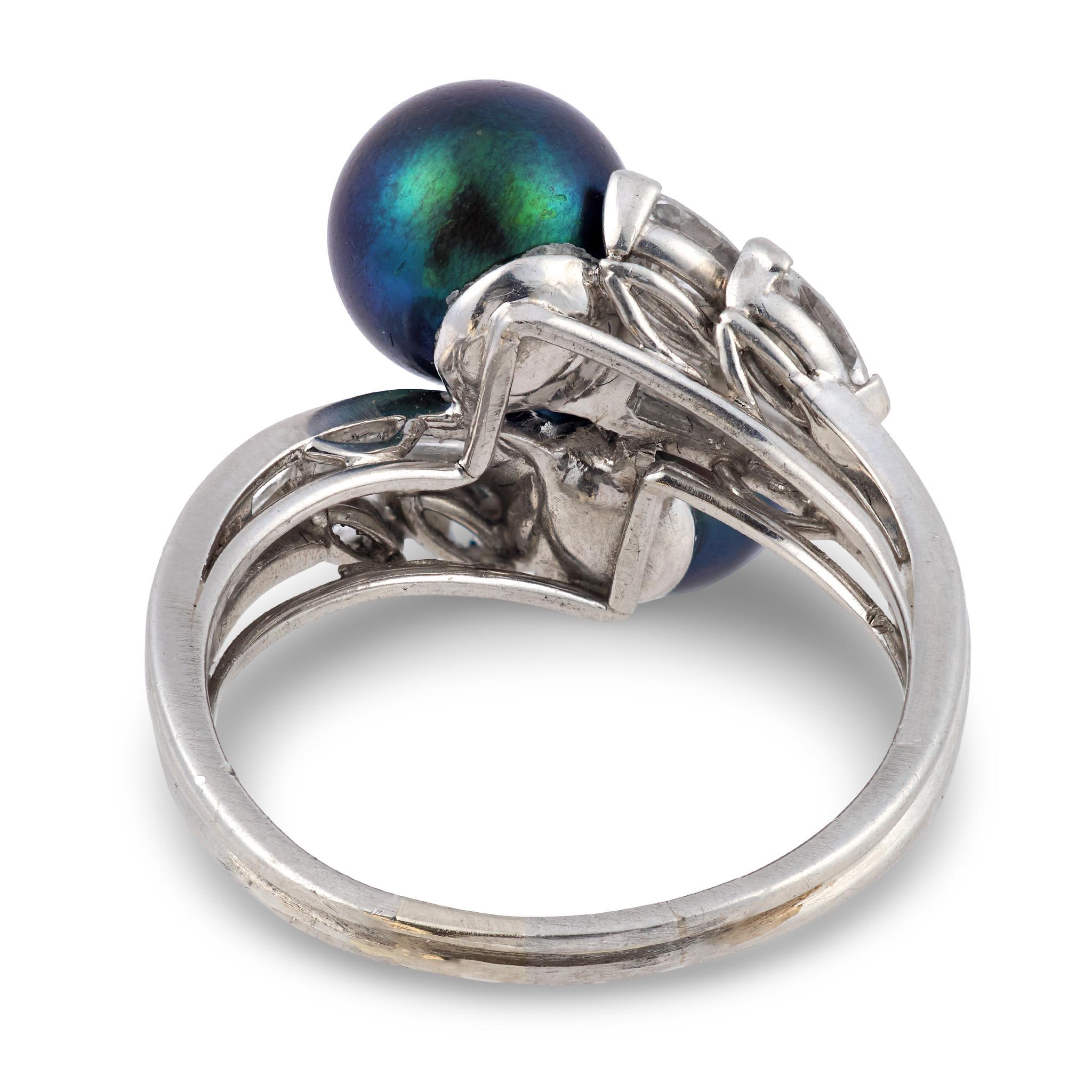 Cartier Tahitian pearl and diamond toi et moi platinum cocktail ring Damen im Angebot