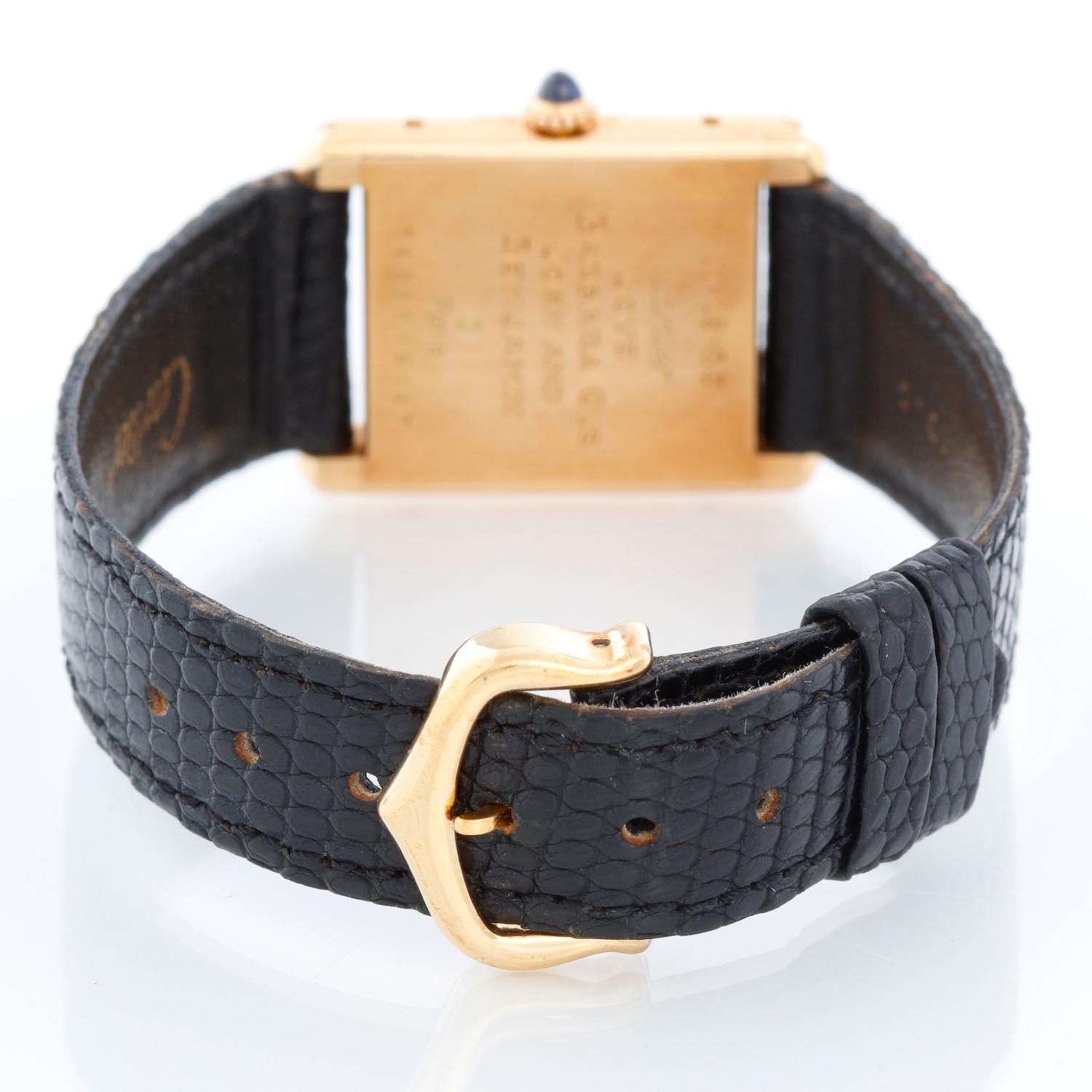 Cartier Tank 18k Gelbgold Damenuhr im Zustand „Hervorragend“ in Dallas, TX