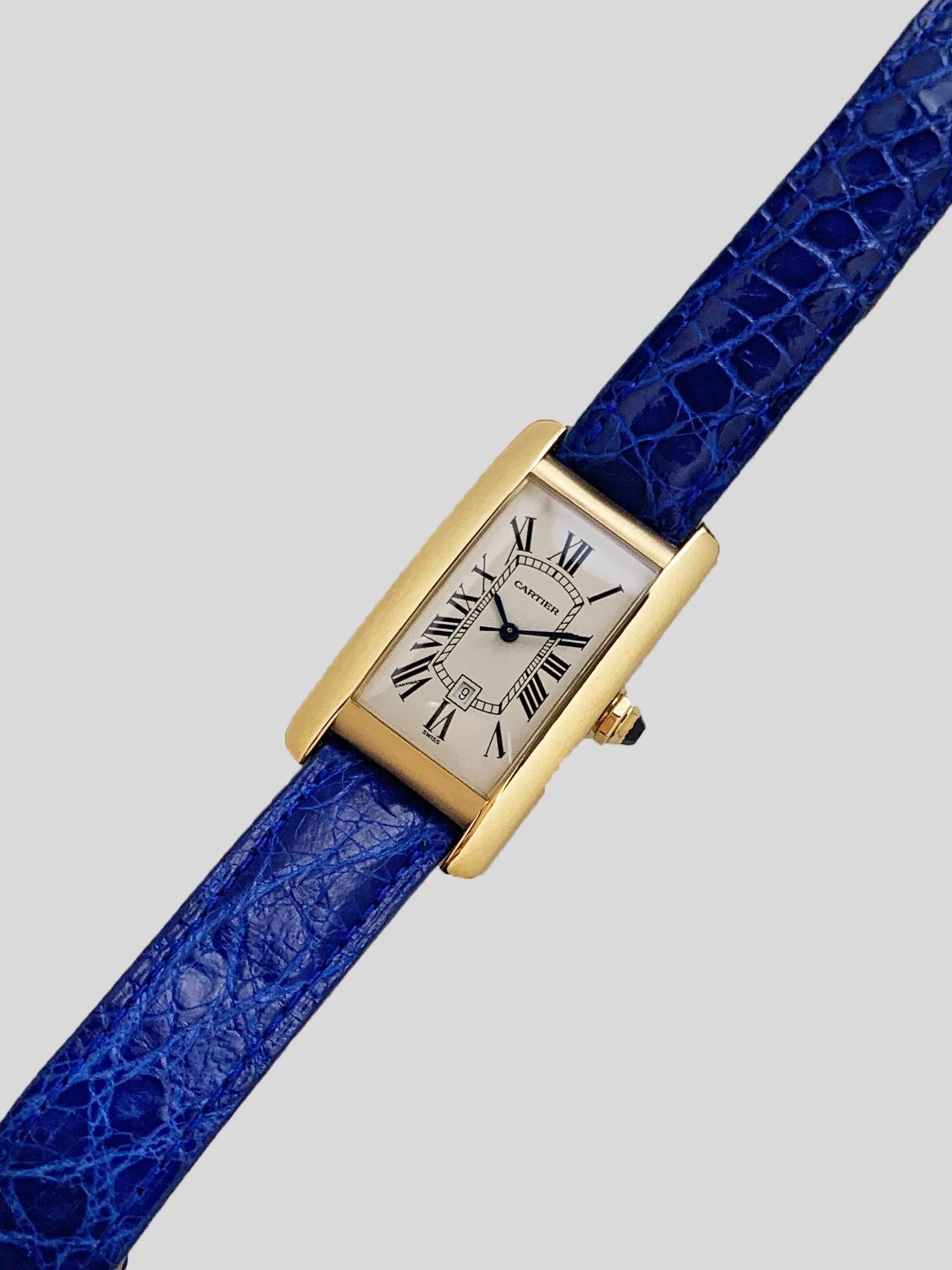 Cartier Tank Americaine 18 Karat Yellow Gold Automatic Watch In Good Condition For Sale In New York, NY