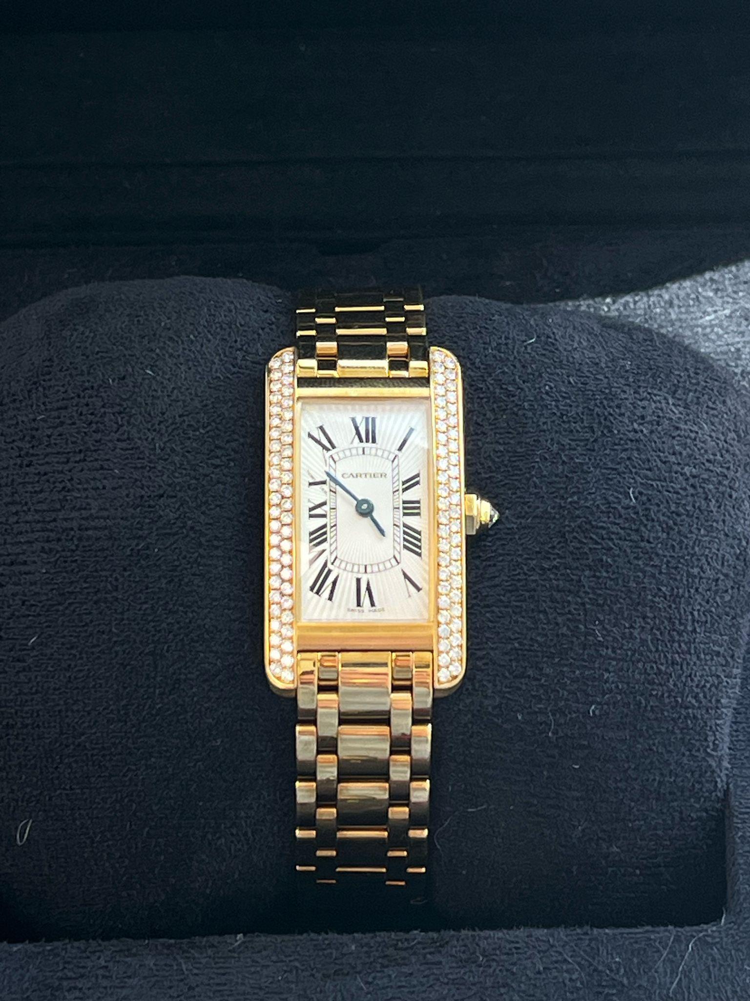 Cartier Tank Americaine - Orologio da donna con lunetta di diamanti in oro giallo 18 carati W528634 in vendita 5