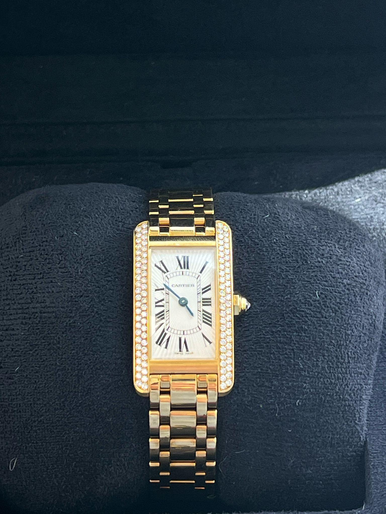 Cartier Tank Americaine - Orologio da donna con lunetta di diamanti in oro giallo 18 carati W528634 in vendita 7