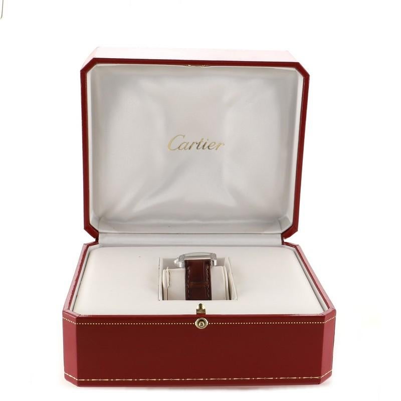 Zustand: Sehr gut. Durchgehend mäßig abgenutzt. Abnutzung und Kratzer an Gehäuse und Armband. 
Zubehör: Box
Maße: Größe/Breite des Gehäuses: 23mm:: Höhe der Uhr: 10mm:: Breite des Bandes: 15mm:: Umfang des Handgelenks: 6.0