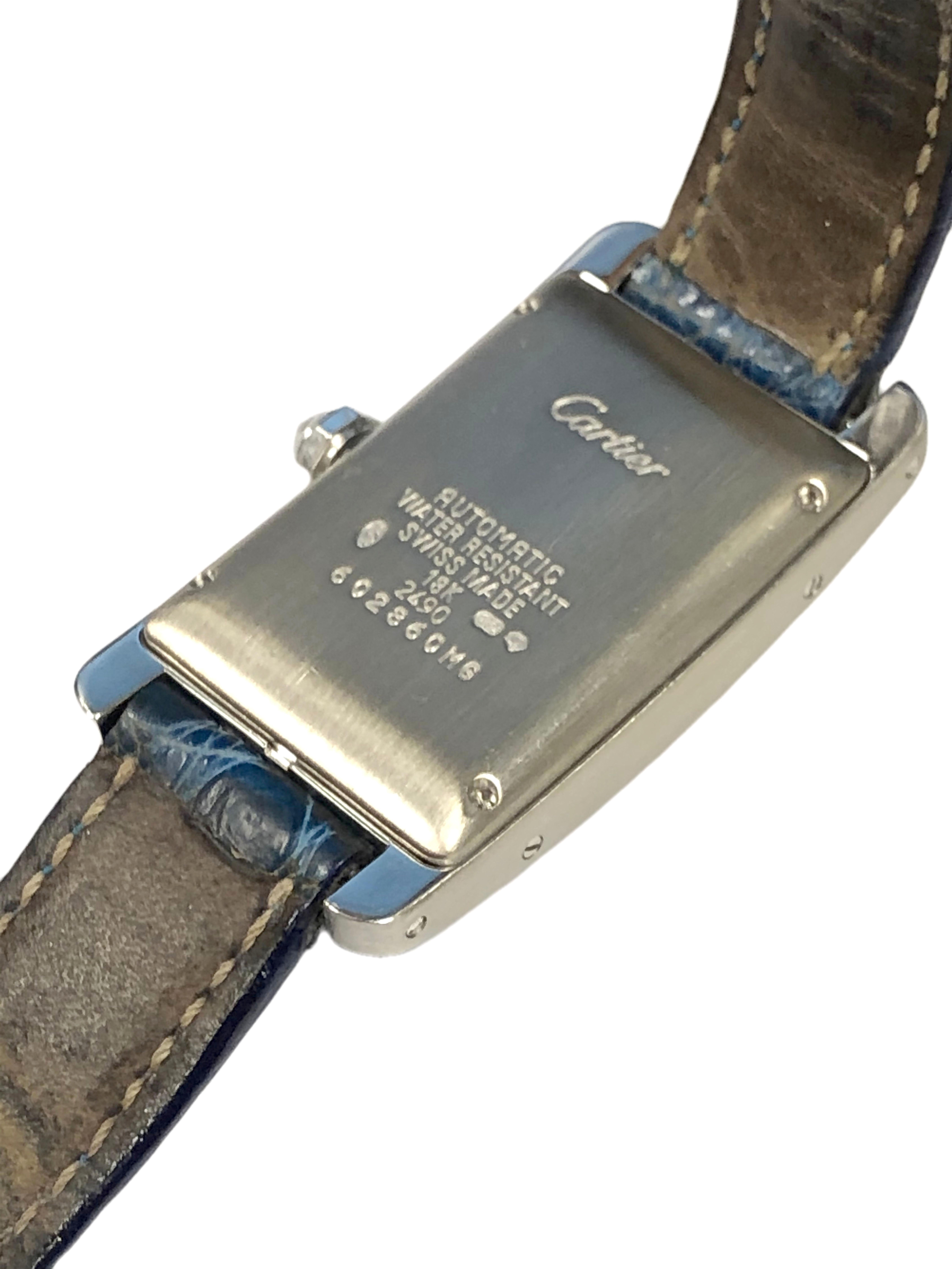 Cartier: Tank Americaine Automatik-Armbanduhr, mittlere Größe, Weißgold und Diamant (Rundschliff) im Angebot