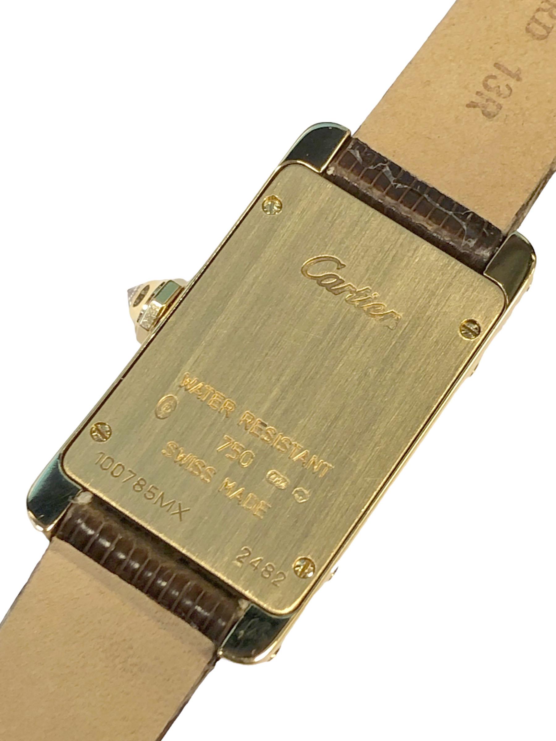 Taille ronde Cartier, montre-bracelet Tank Americaine réf. 2482 pour femme en or jaune et diamants en vente