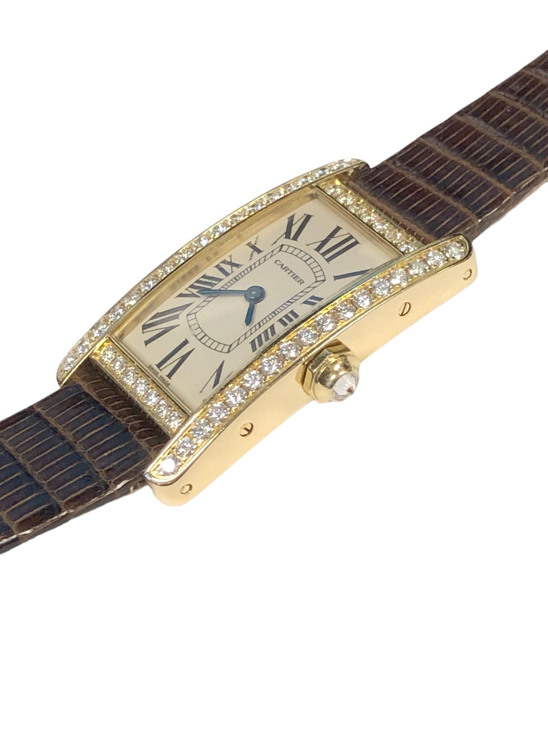 Cartier, montre-bracelet Tank Americaine réf. 2482 pour femme en or jaune et diamants Excellent état - En vente à Chicago, IL