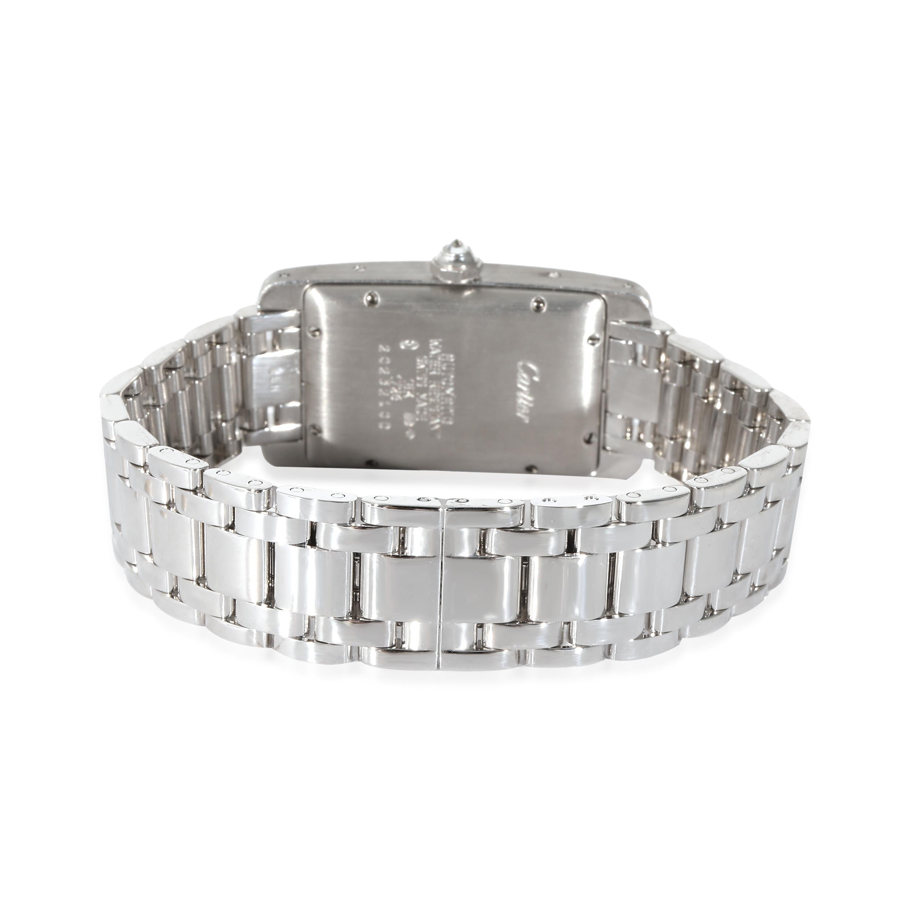 Cartier: Unisex-Uhr Tank Americaine WB7026L1 in  Weißgold

SKU: 135272

PRIMÄRE DETAILS
Marke: Cartier
Modell: Tank Americaine
Herkunftsland: Schweiz
Uhrwerk Typ: Mechanisch: Automatik/Kinetik
Jahr der Herstellung: 2000-2009
Zustand: Louis Cartier