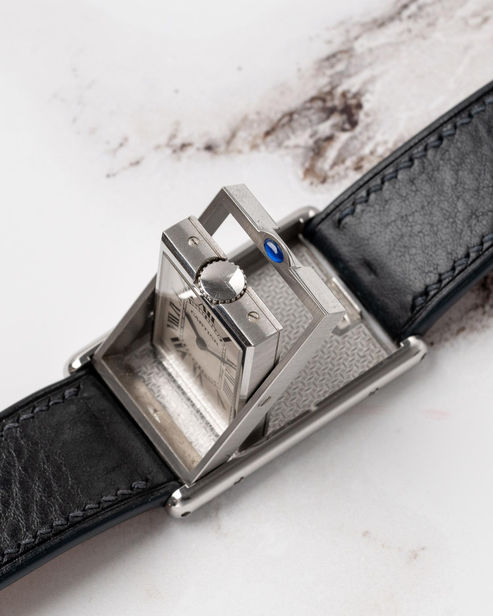 Cartier Tank Basculante LM 2390 Quadrante Bianco Guilloche Acciaio 2001 Carica Manuale in vendita 4