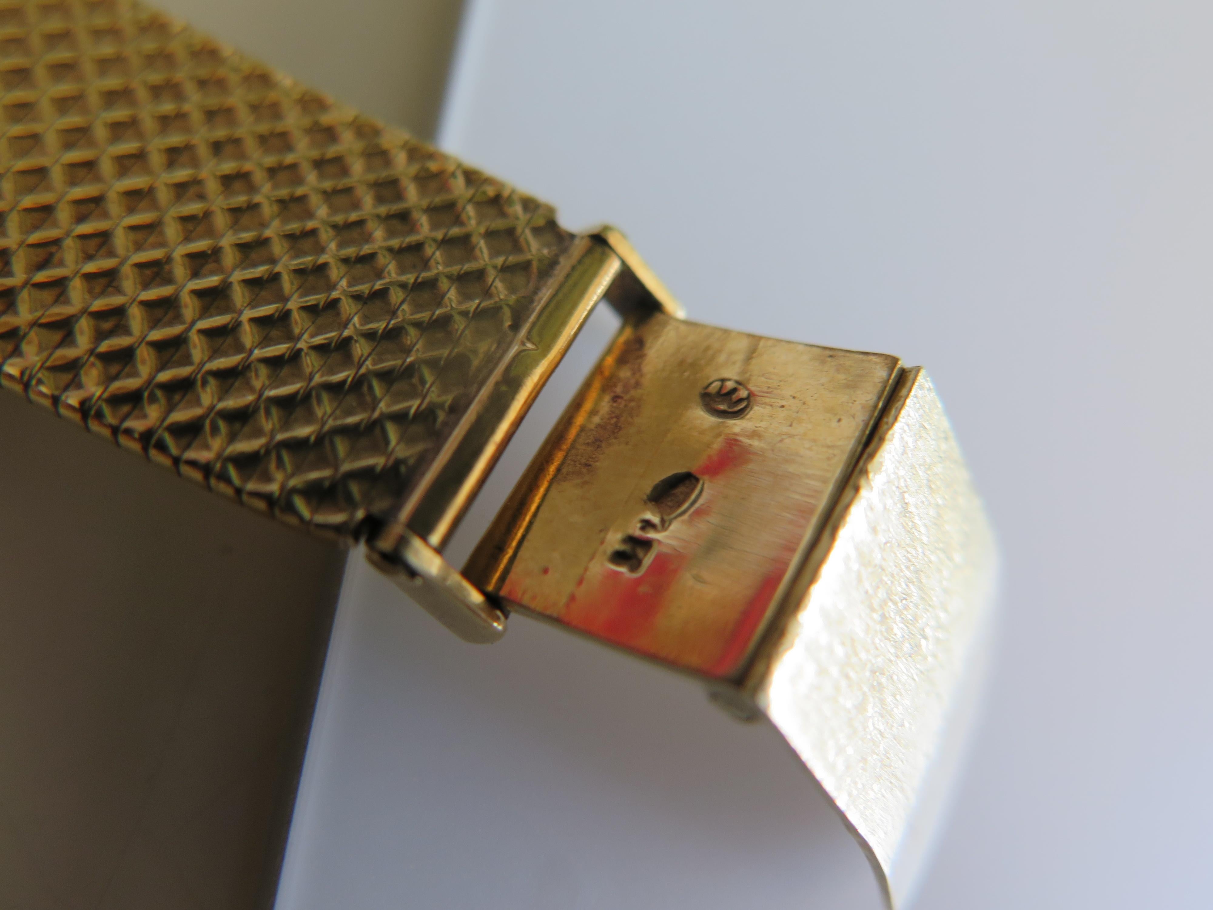 Cartier Tank degli anni '40 con bracciale d'oro in vendita 10