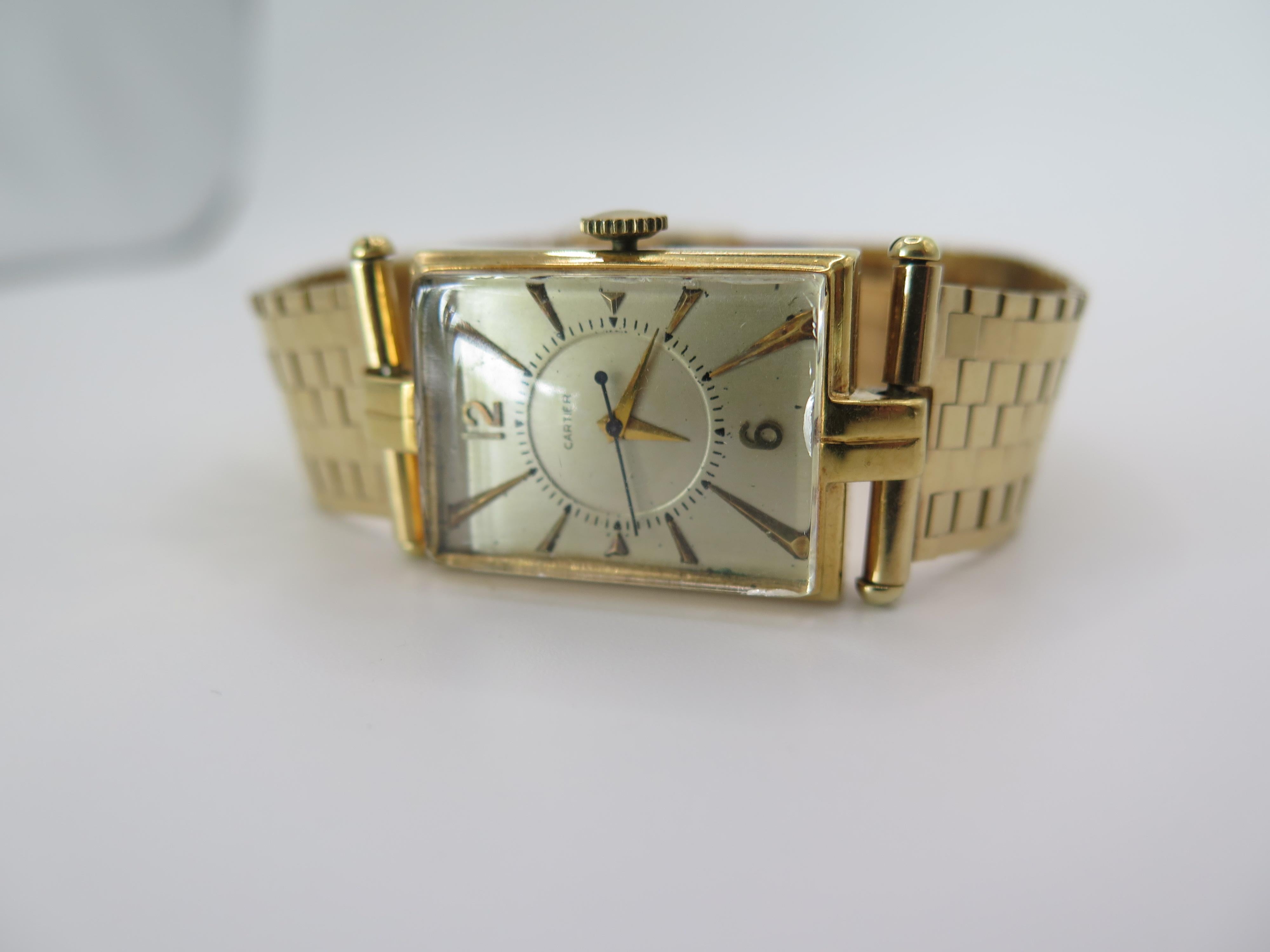 Cartier Tank degli anni '40 con bracciale d'oro in vendita 13