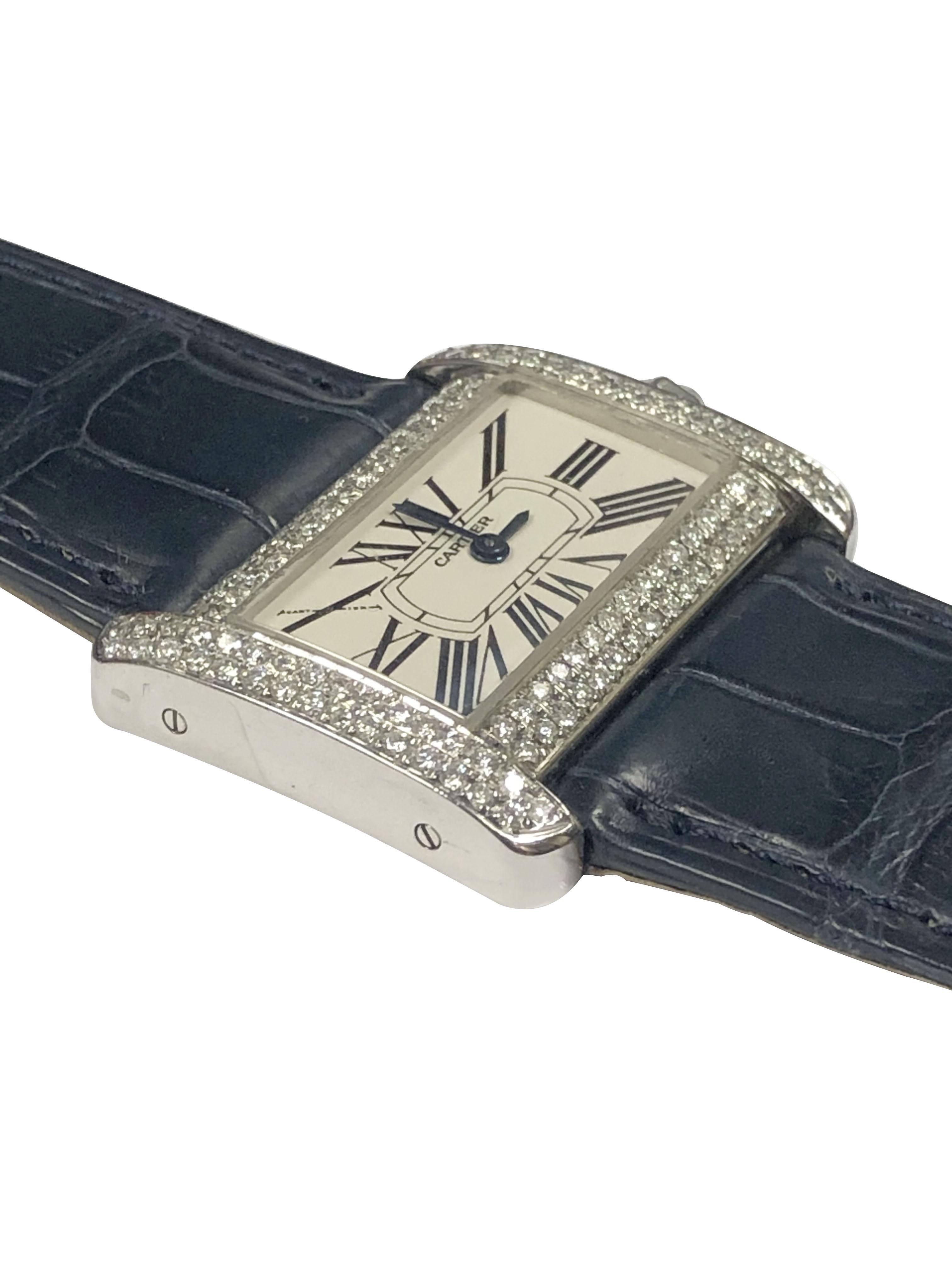 Cartier Tank Divan Stahl und Diamantbesatz Quarz-Armbanduhr (Rundschliff) im Angebot