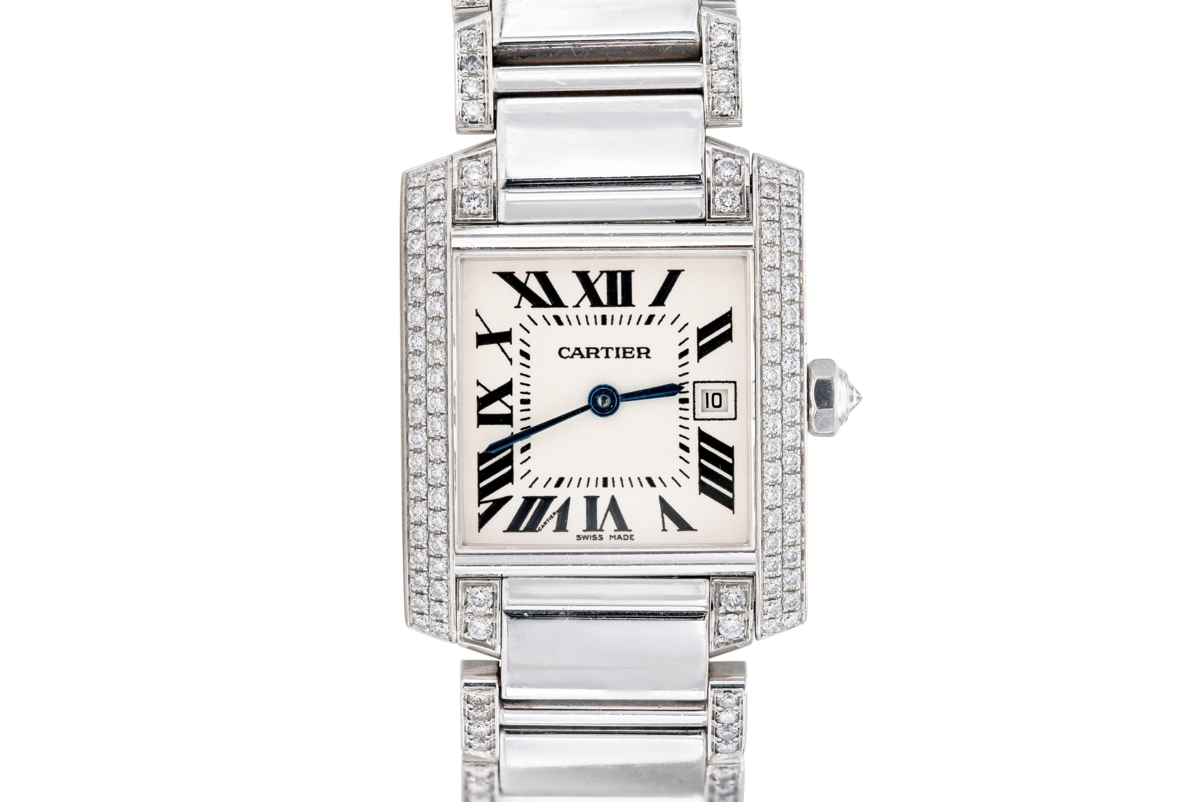 Finemente realizzato in oro bianco 18 carati con diamanti rotondi taglio Brilliante.
Firmato da Cartier
25 mm di faccia
Model No. 2491