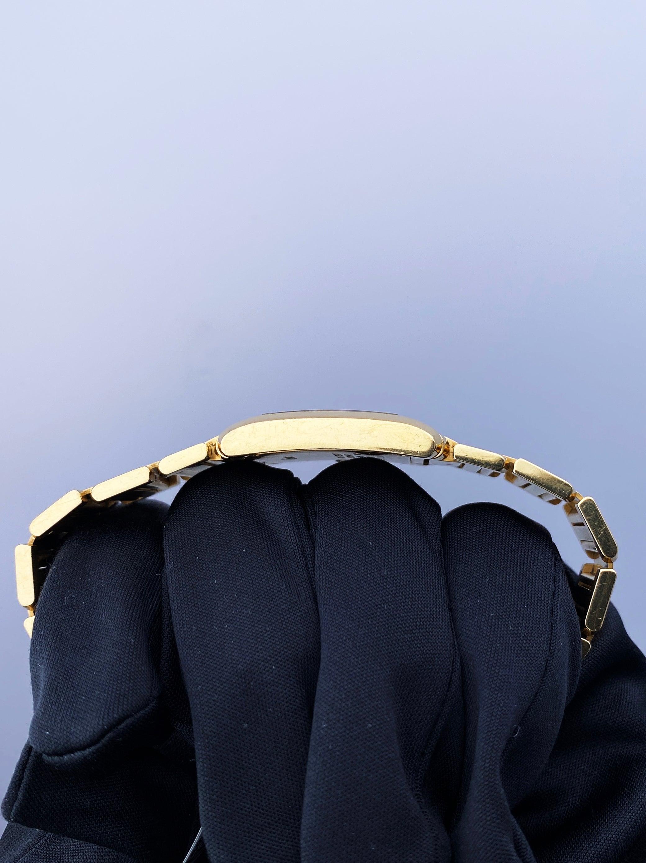 Cartier Tank Francaise 1821 Mittelgroße Damenuhr 2