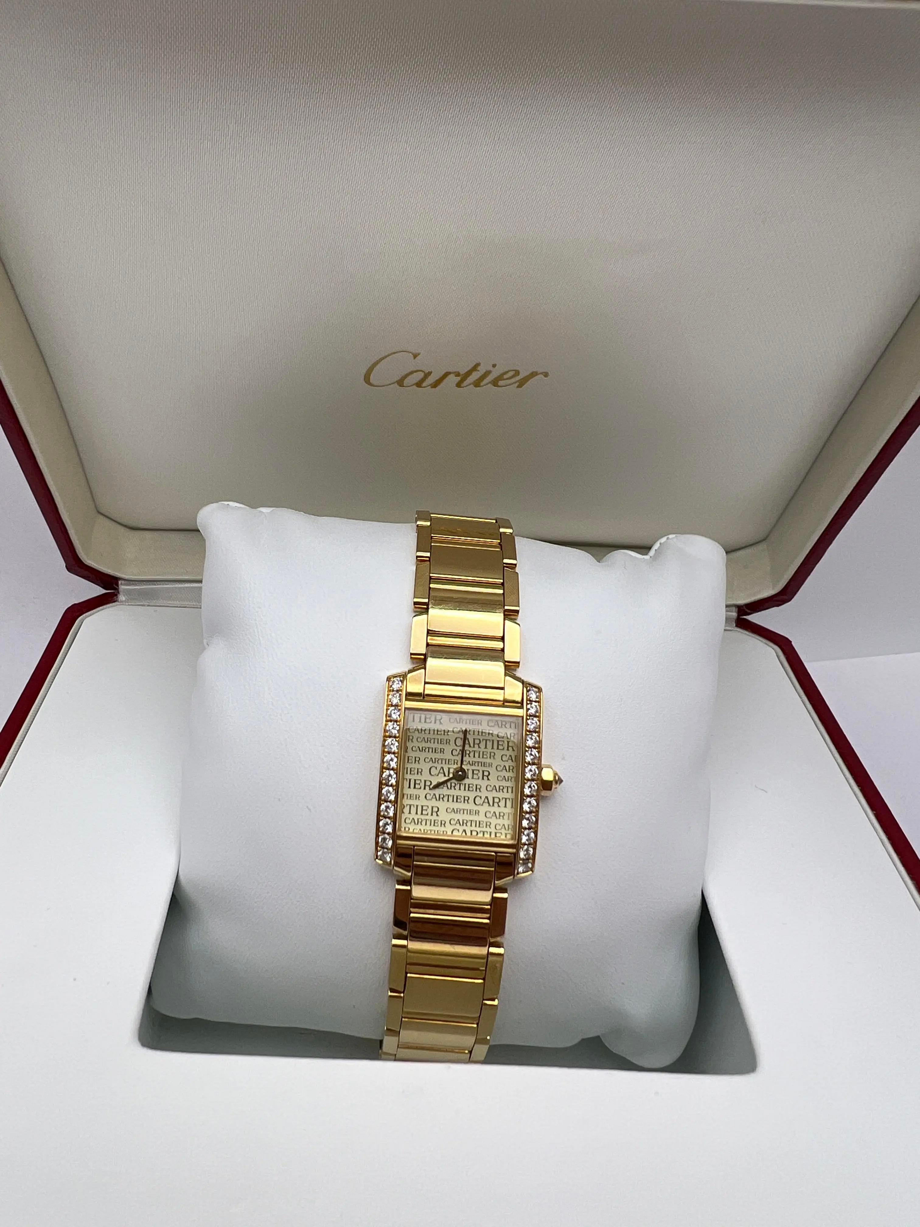 El Cartier Tank Française, referencia WE1023R8, es un reloj atemporal y elegante que encarna el diseño icónico y la artesanía de Cartier. Este modelo presenta una caja de oro amarillo de 18 quilates de 20 mm x 25 mm con un acabado pulido y un bisel