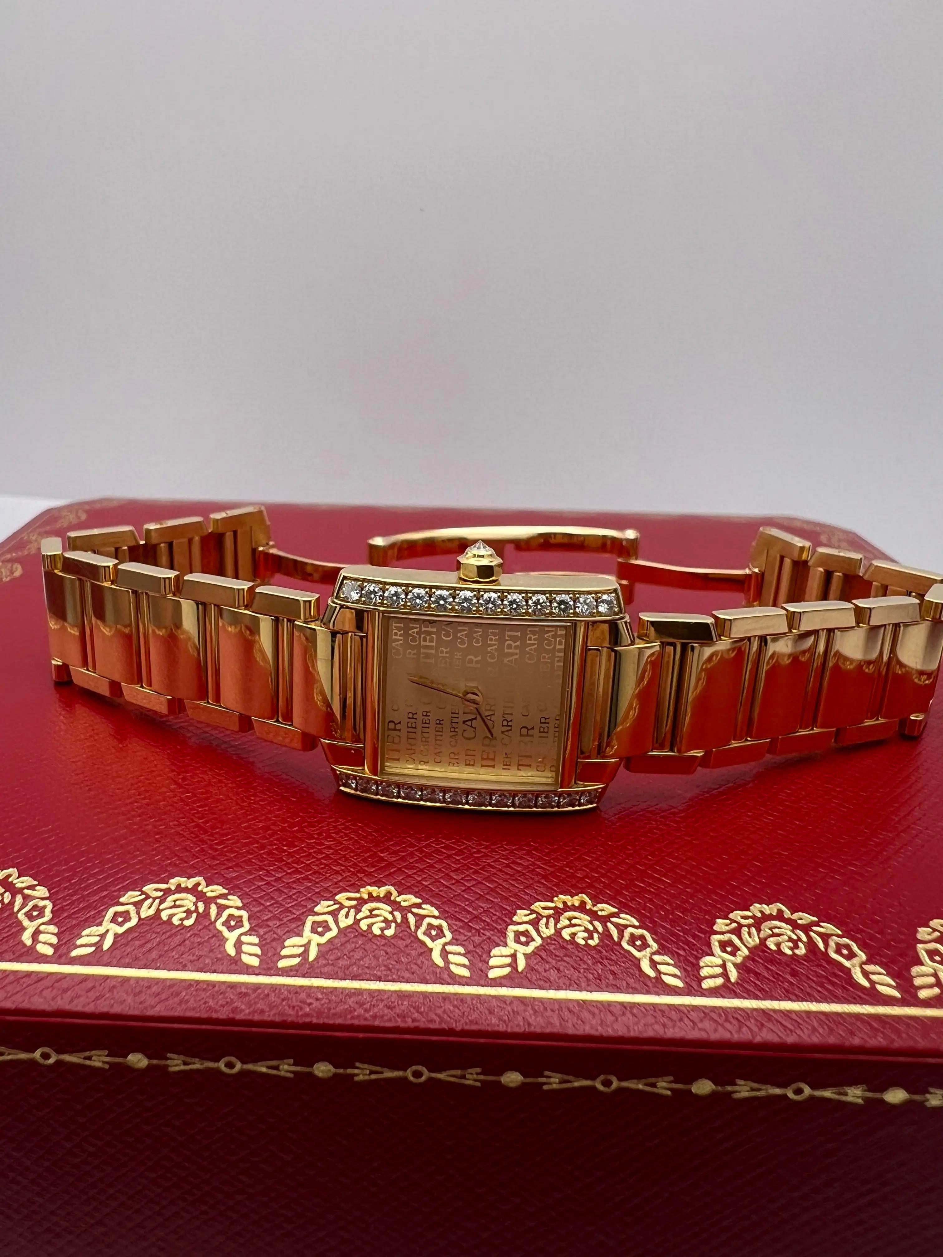 Cartier Tank Francaise 20mm x 25mm Bisel de Diamantes de Fábrica de Oro de 18K WE1023R8 Caja Corte redondo en venta