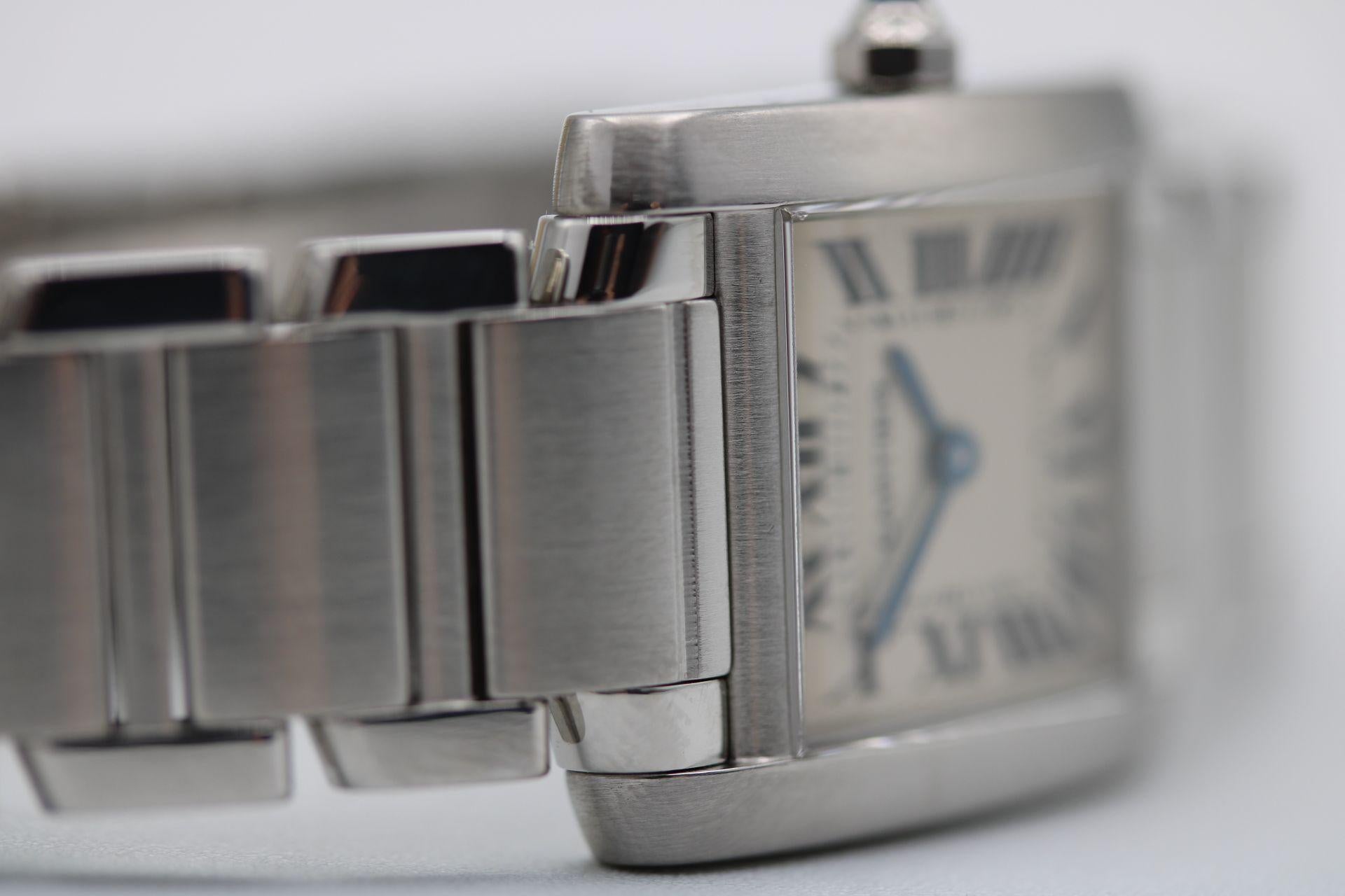  Cartier Tank Francaise 2300 Montre et papiers 1997 en vente 10