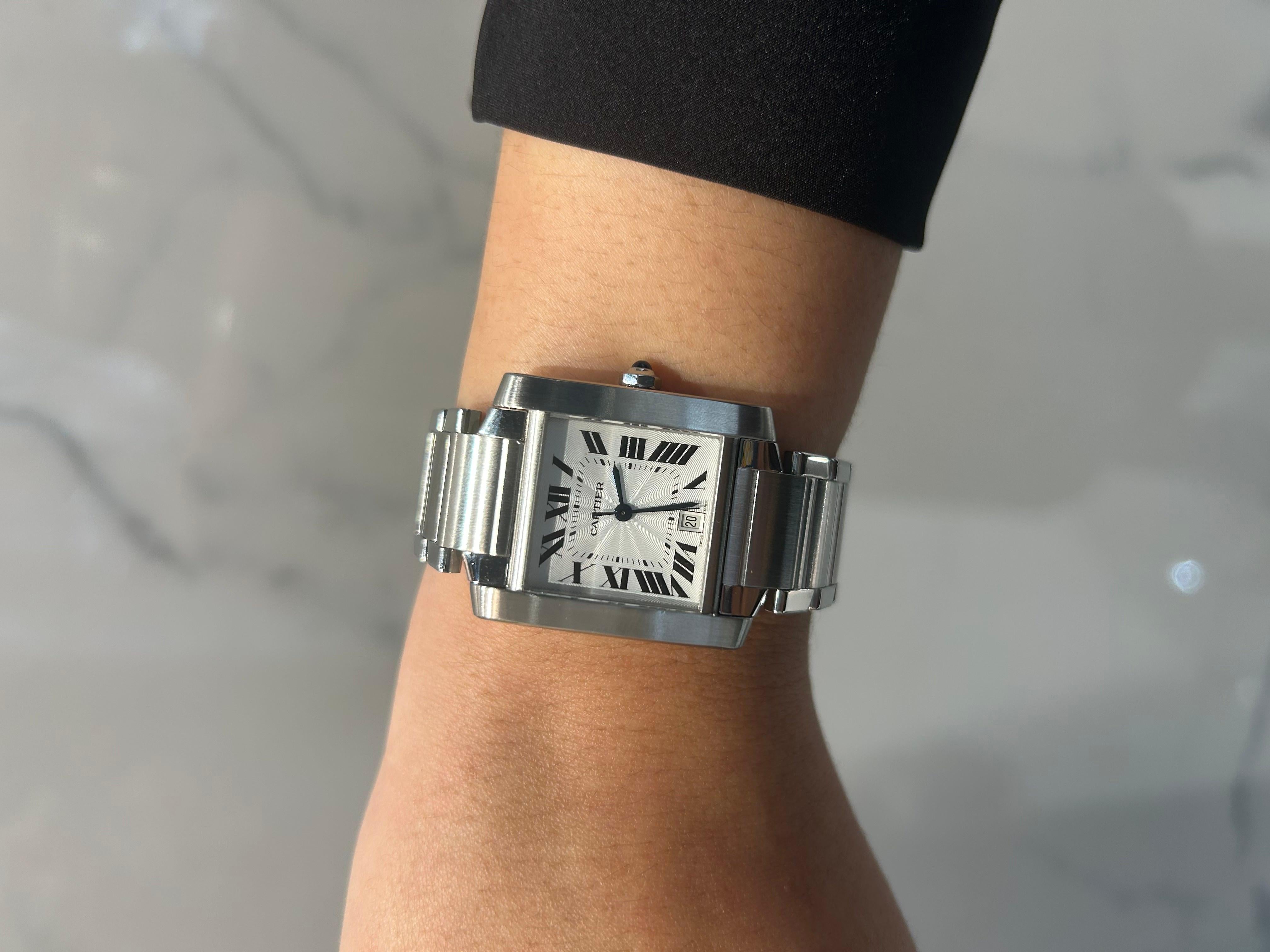 Cartier: Edelstahl-Uhr Tank Francaise 2302, Medium Größe (Moderne) im Angebot