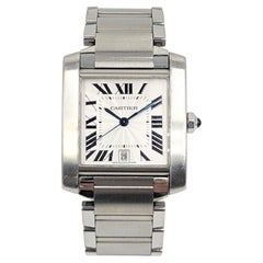 Cartier Montre Tank Française de taille moyenne avec calendrier automatique SS et bouton, réf. 2302