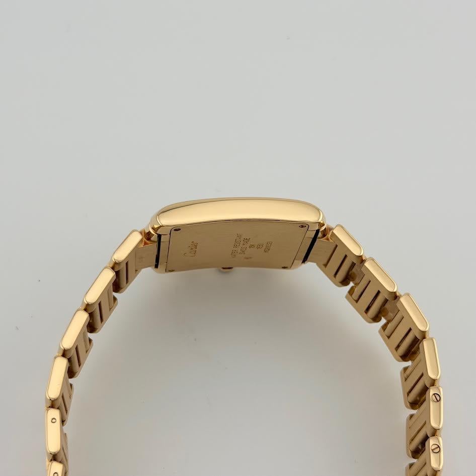 Numéro de style : 1830



Série : MG26****



Année : années 1990 - années 2000

 

Modèle : Chronographe Cartier Tank Francaise 

 

Matériau du boîtier : Or jaune 18k 

 

Bande : or jaune 18k

 

Lunette : or jaune 18k

 

Cadran : chiffres