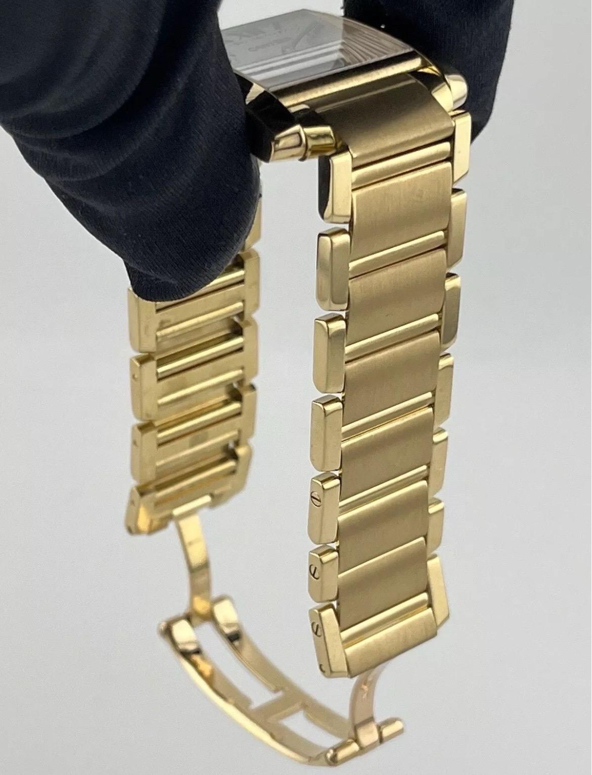Cartier Montre Tank Française midsize en or jaune 18 carats avec quartz pour femmes W50003N2 1821 en vente 14