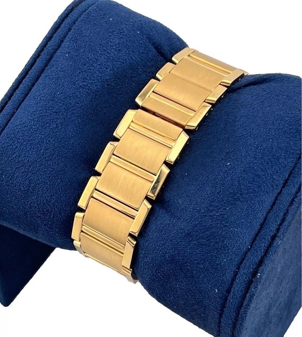 Cartier Montre Tank Française midsize en or jaune 18 carats avec quartz pour femmes W50003N2 1821 en vente 4