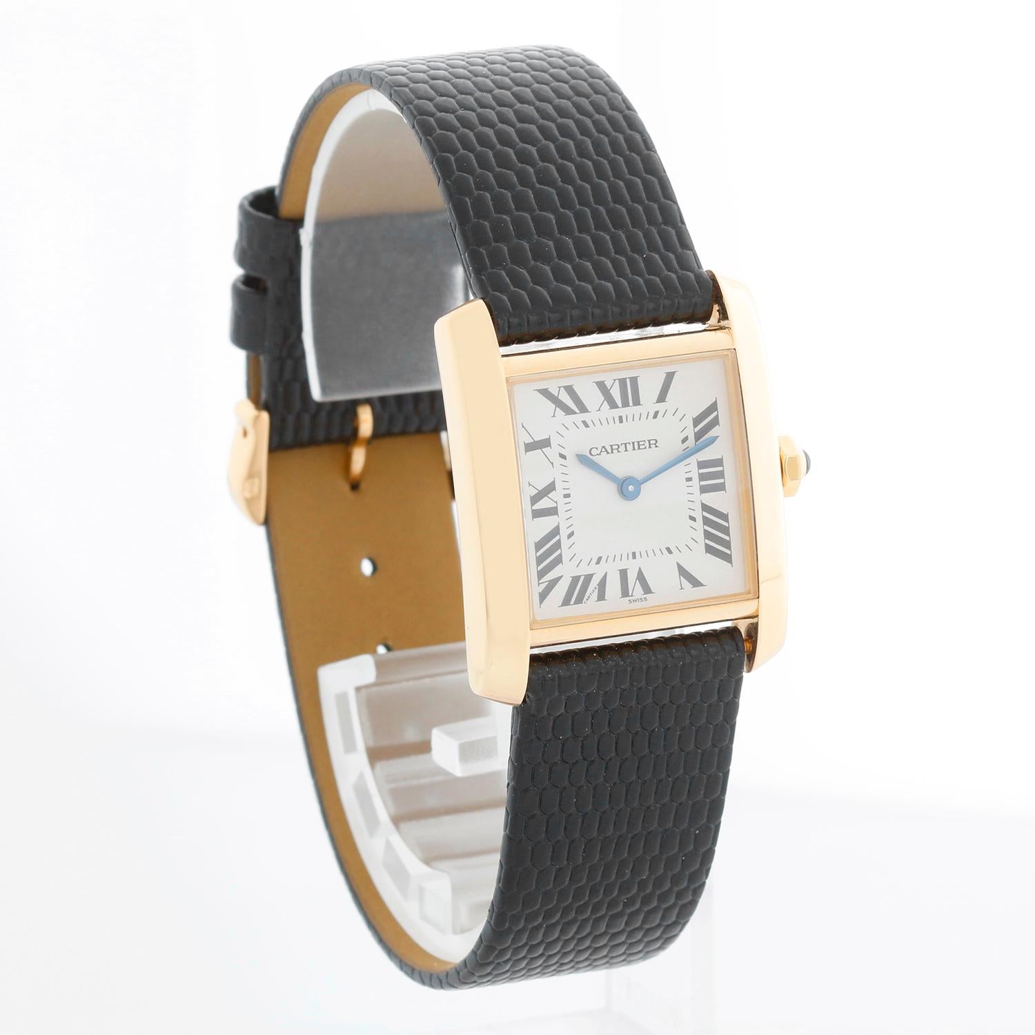 Cartier Montre Tank Française de taille moyenne en or jaune 18 carats W50003N2 1821 Excellent état - En vente à Dallas, TX